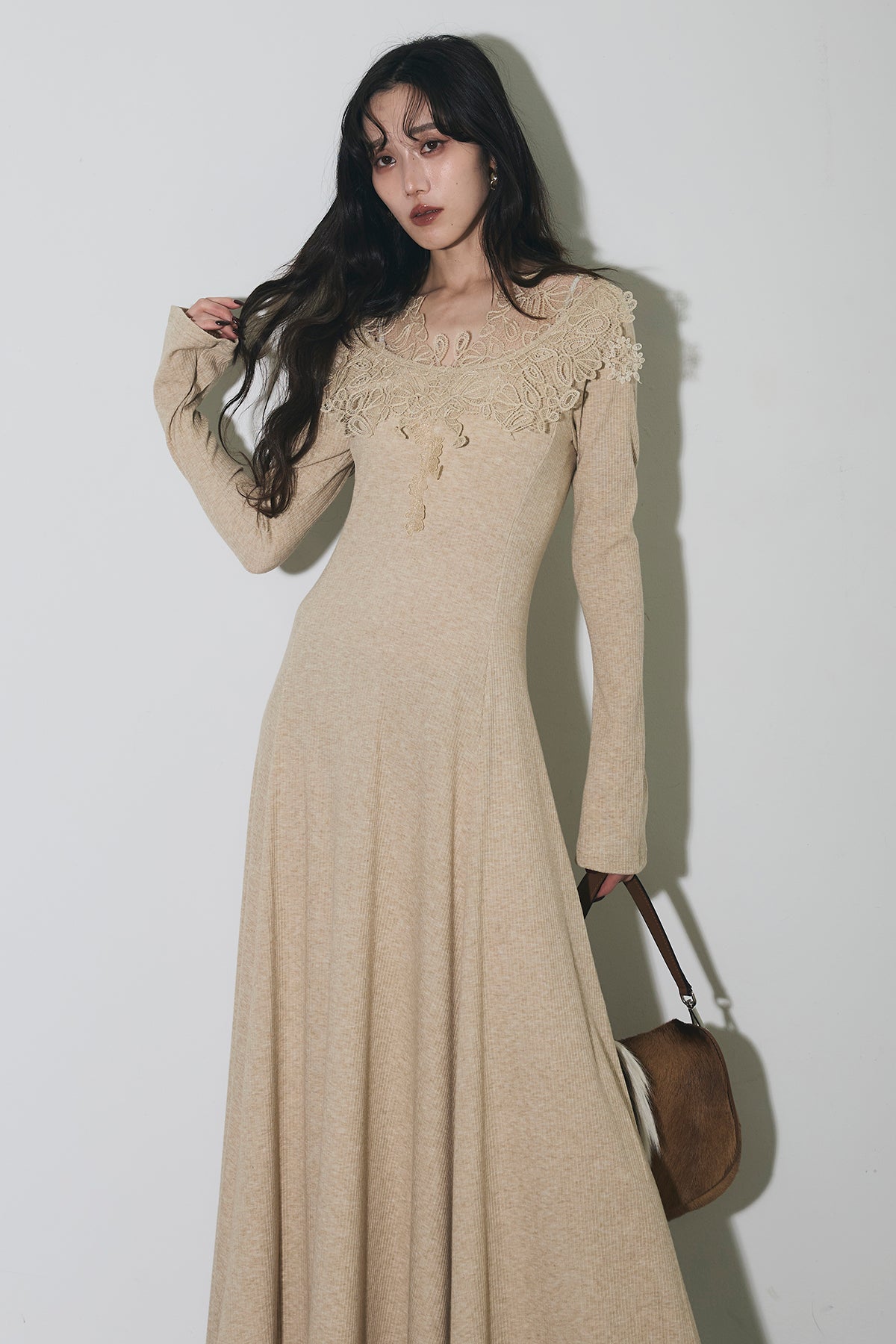 【新品】andrea&co レースカラーニットワンピース レースカラーニットワンピース – ANDREA&Co.