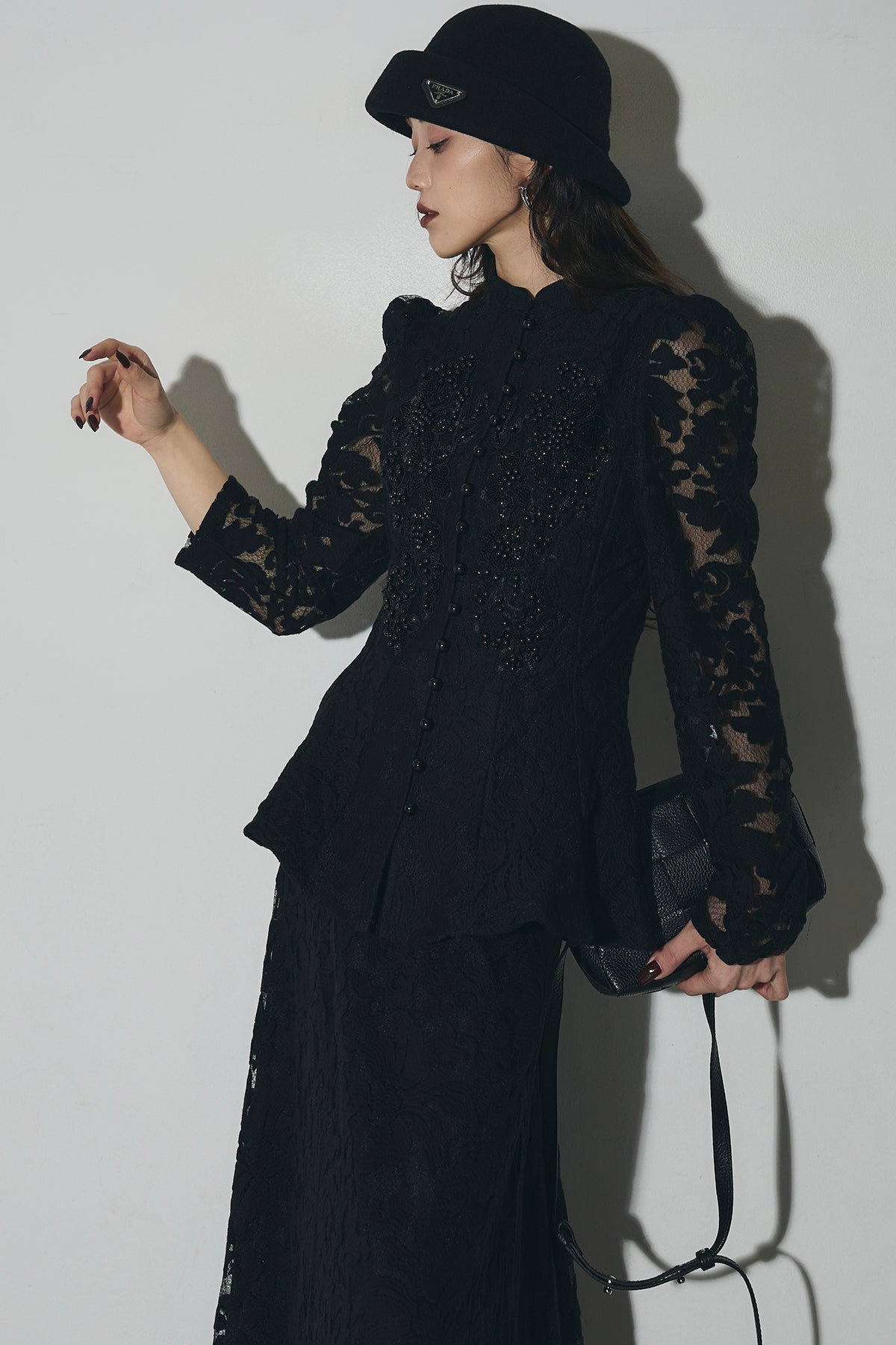 【ANDREA&Co.】ビジューレースペプラムブラウス＆レースフレアスカート ビジューレースペプラムブラウス＆レースフレアスカート – ANDREA&Co.