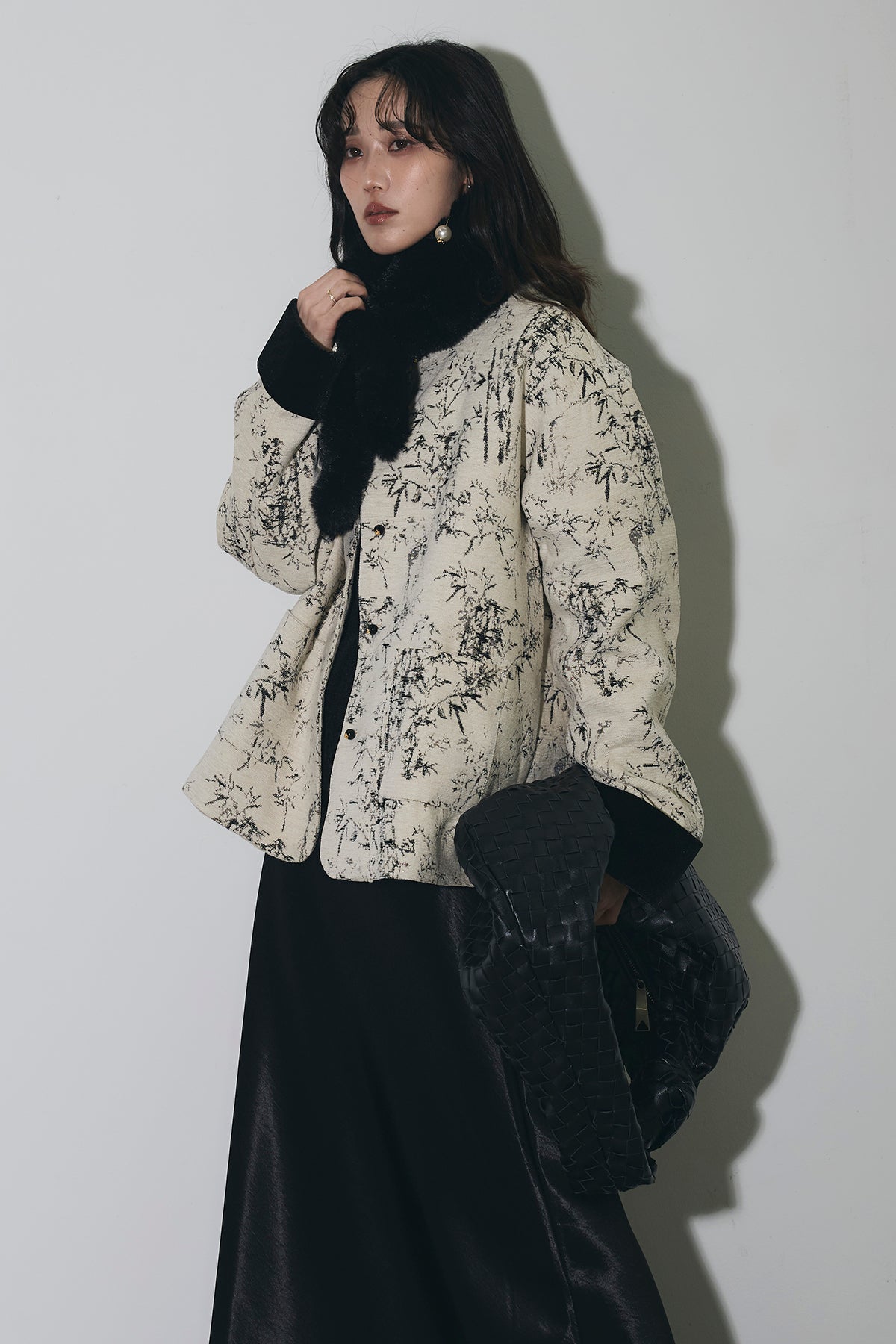 ANDREA&Co. AUBREY テープジャガードジャケット　ブラック 今日のAUBREY by ANDREA&Co.の新作ラインナップ。 特にフラワー