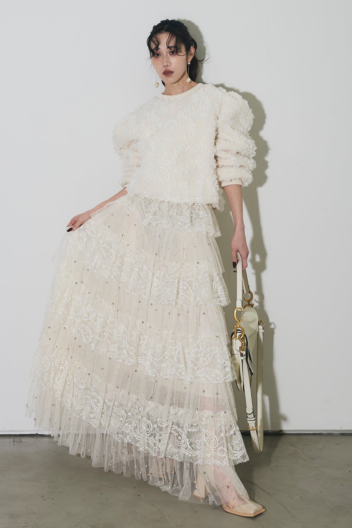 【新品未使用】andrea&co. ビジューレースチュールスカート ビジューレースチュールスカート – ANDREA&Co.