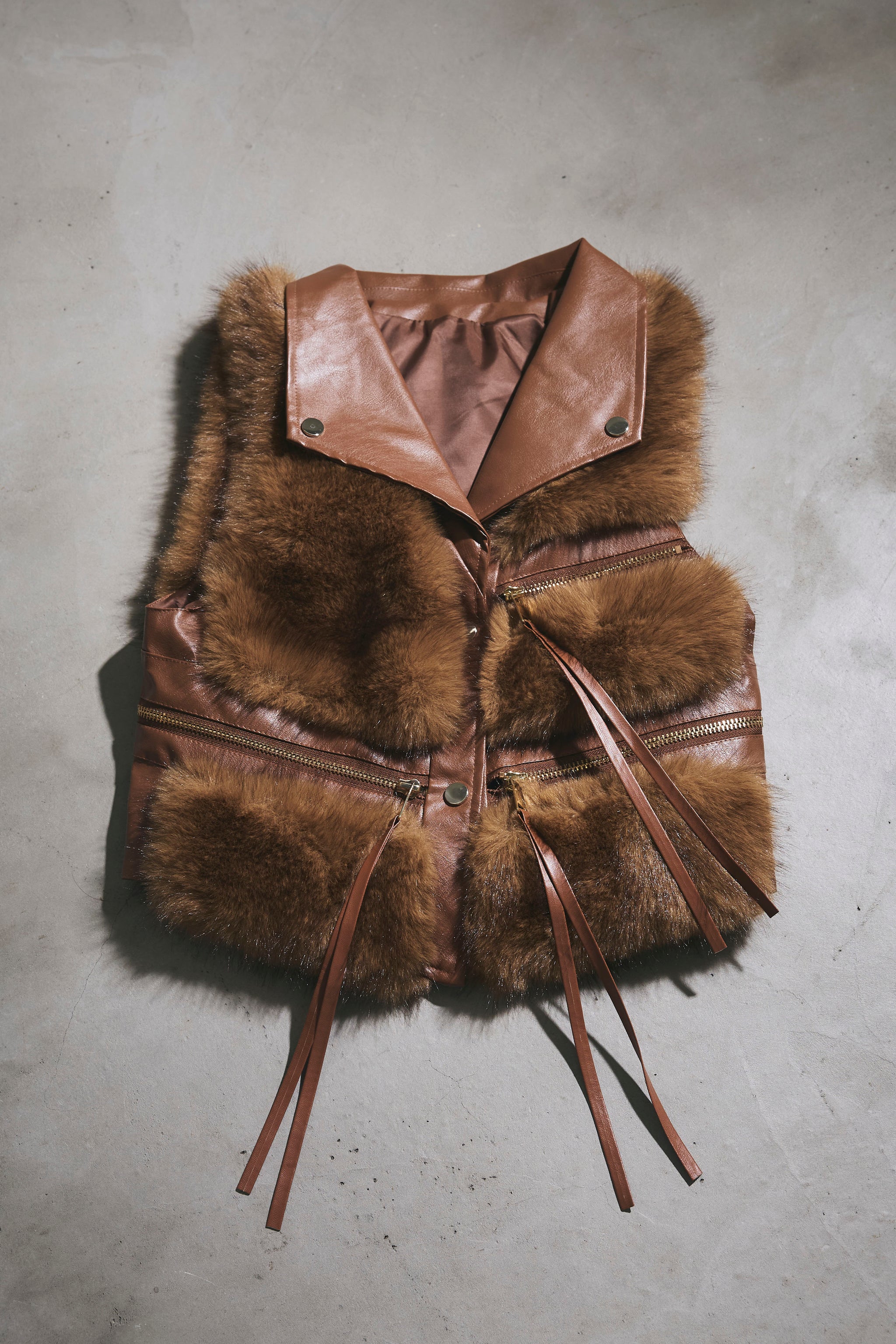 ANDREA & Co. ファーレザーベスト フェイクファーライダースベスト – ANDREA&Co.