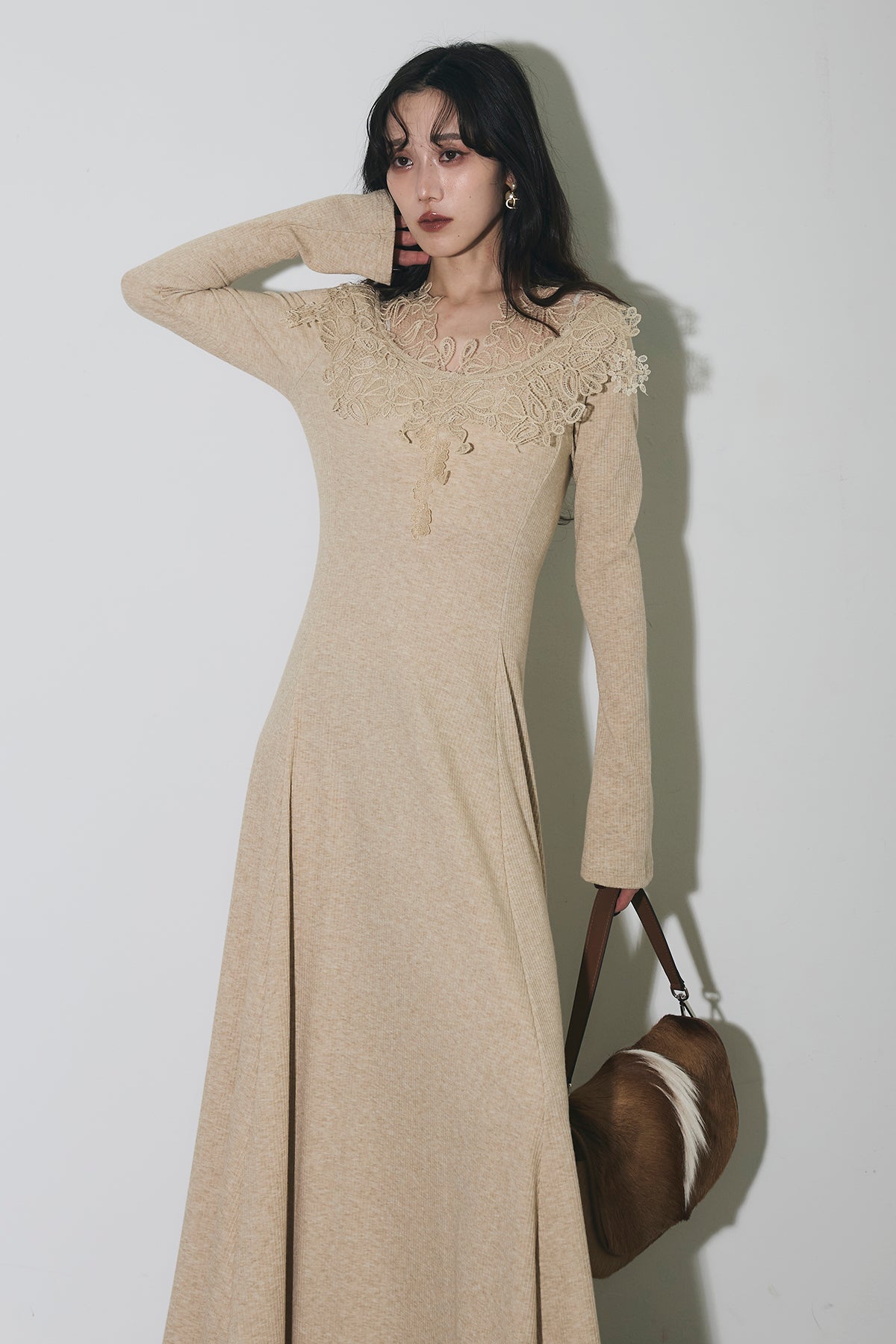 【新品】andrea&co レースカラーニットワンピース レースカラーニットワンピース – ANDREA&Co.