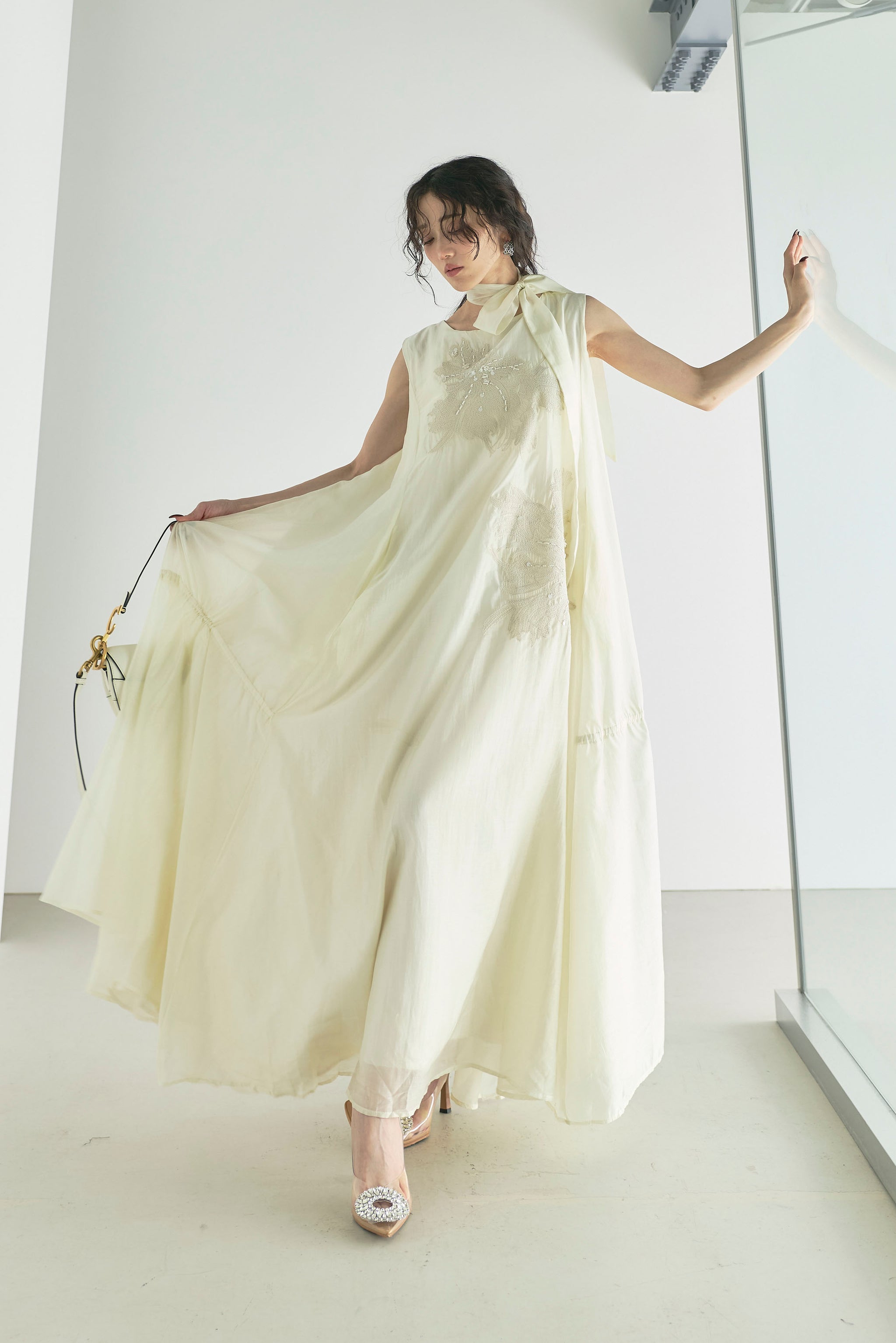 【新品タグ付】ANDREA&co ボタニカル シアー ドレス ワンピース フラワーエンブロイダリーシアーワンピース – ANDREA&Co.
