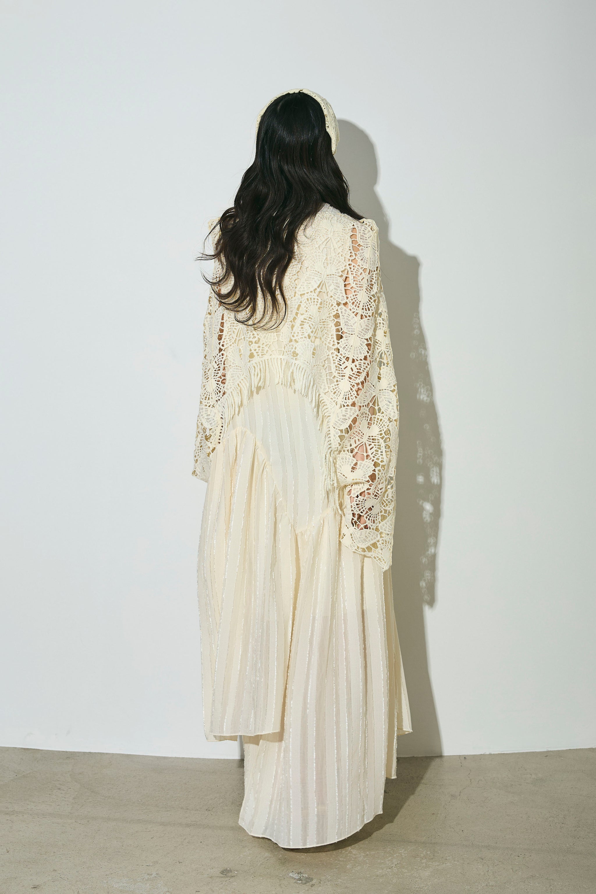 【AUBREY】 ANDREA&Co.バタフライレースポンチョ&アシメワンピース アーチティアードワンピース – ANDREA&Co.