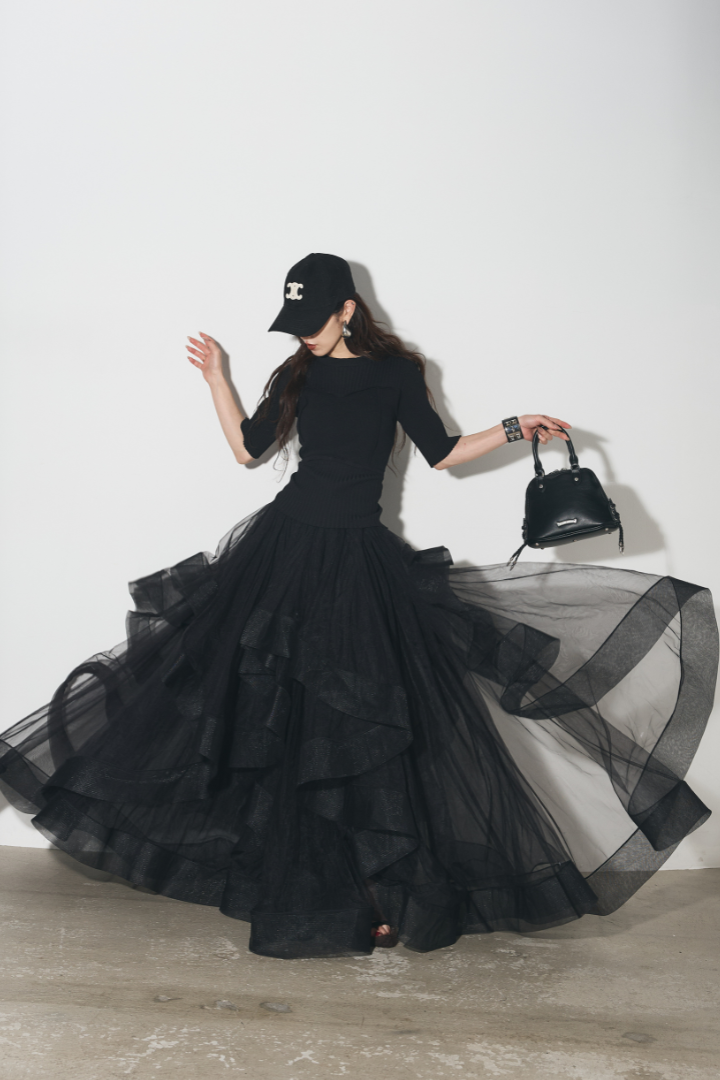 AUBREY by ANDREA&Co. シルエットダウンコート ブラック AUBREY by ANDREA&Co.】
