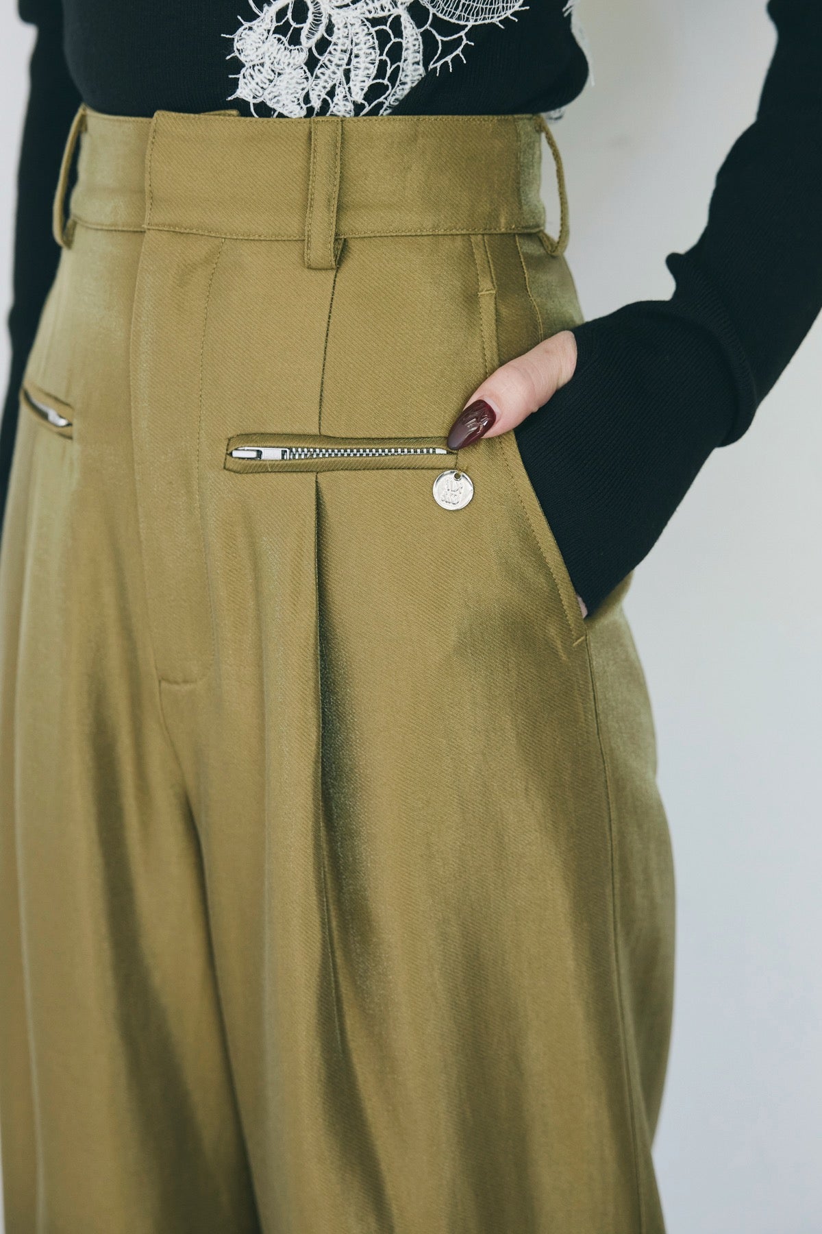 【お1人様1点限り】 ZIPPER 24AW新作】FRONT SHINY ANDREA&Co. – PANTS パンツ