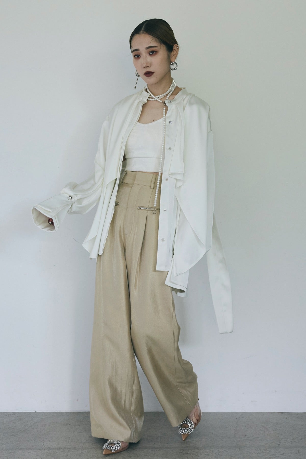 24AW新作】FRONT ZIPPER SHINY PANTS – ANDREA&Co.