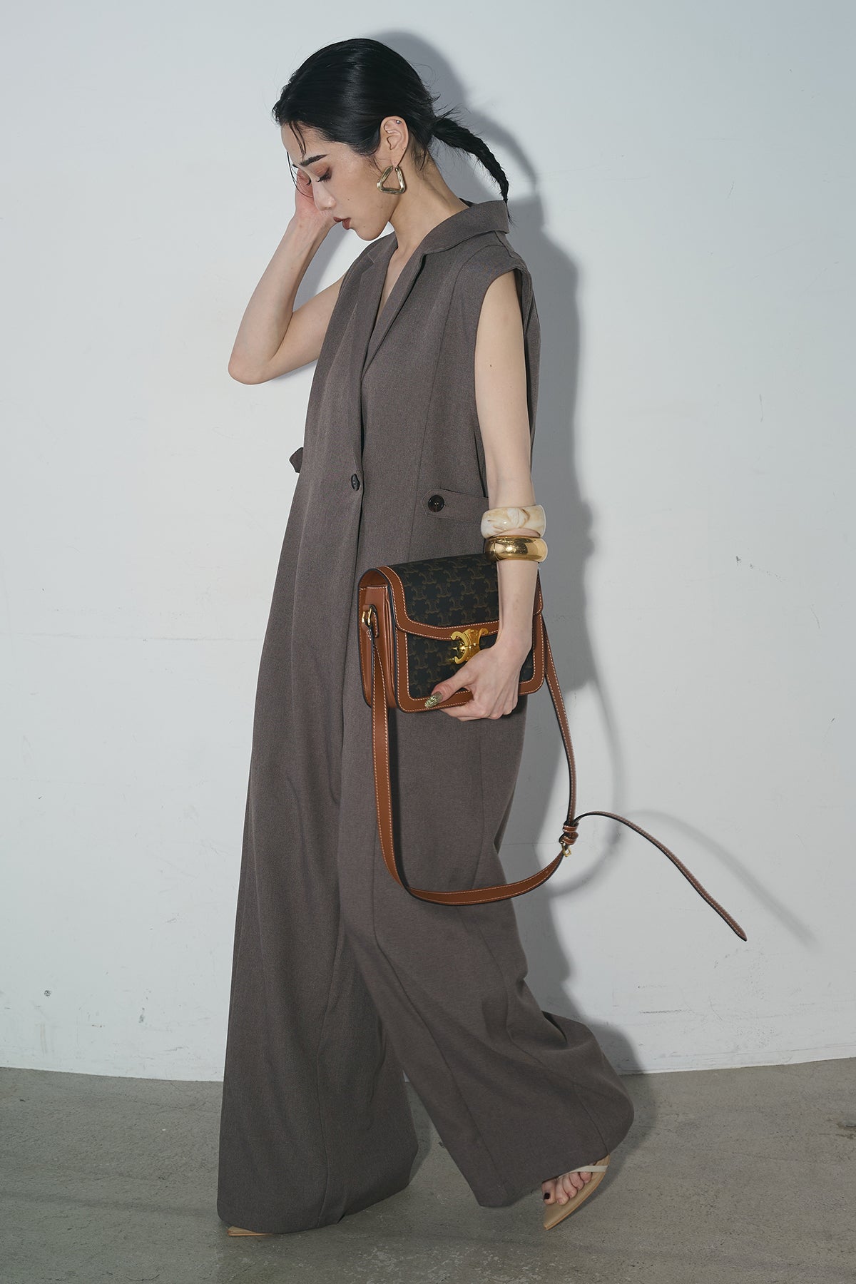 AUBREY】ノースリーブジャケットロンパース – ANDREA&Co.