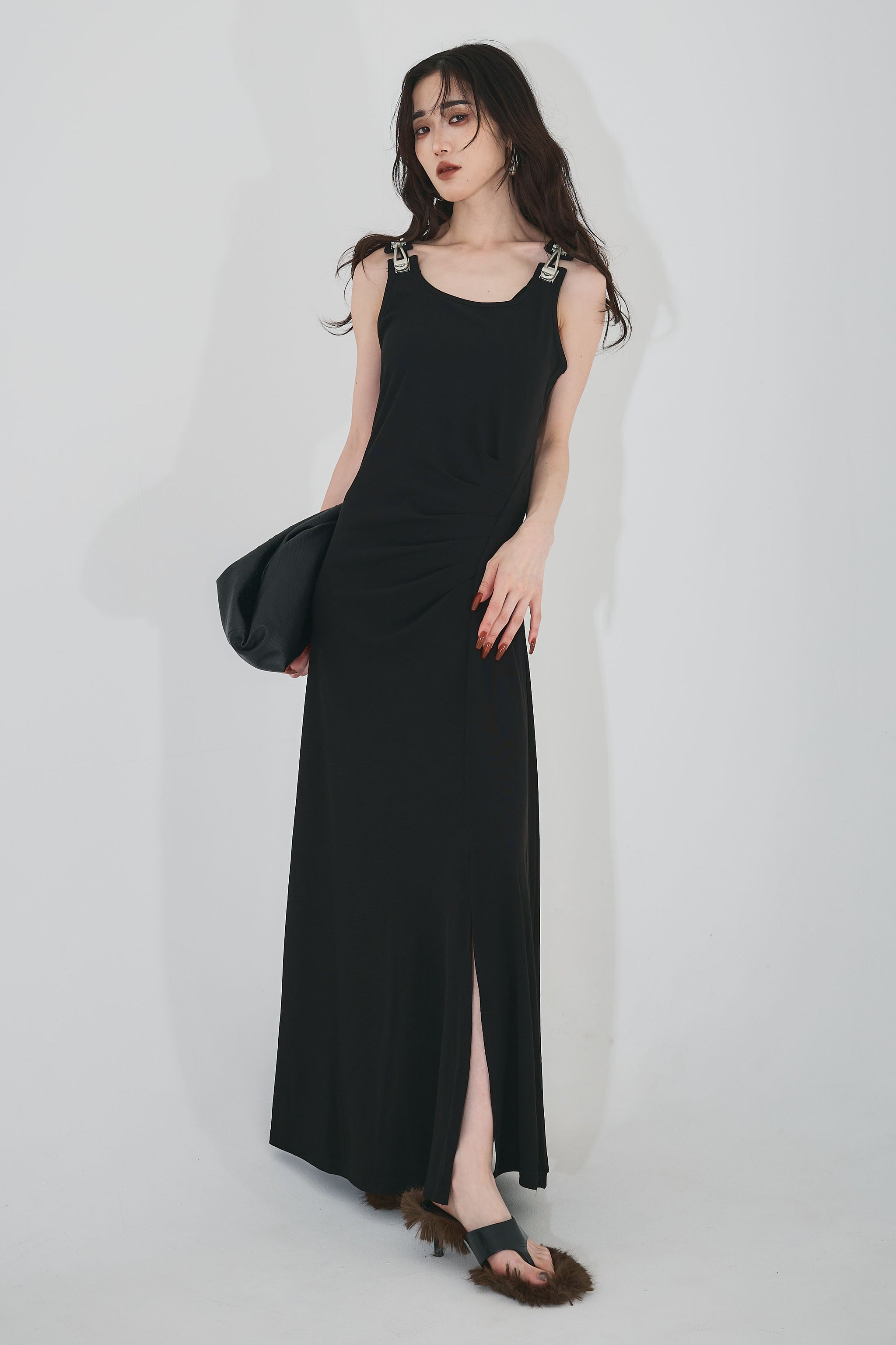 【AUBREY】ショルダーデザイン サイドギャザーワンピース（ブラウン） 20250514_Andrea0775_2048x.jpg?