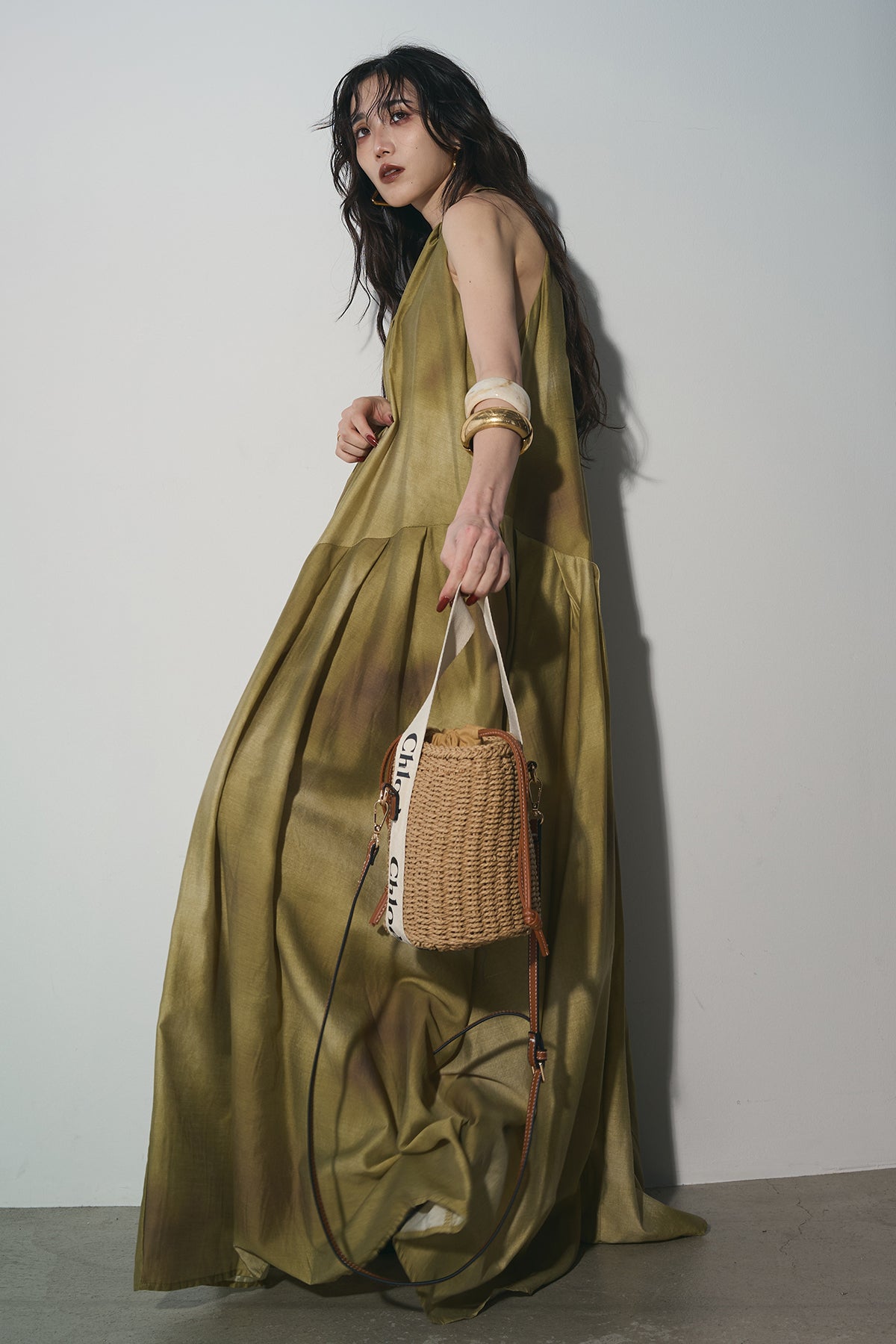 AUBREY】ニュアンスアートホルダーネックドレス – ANDREA&Co.