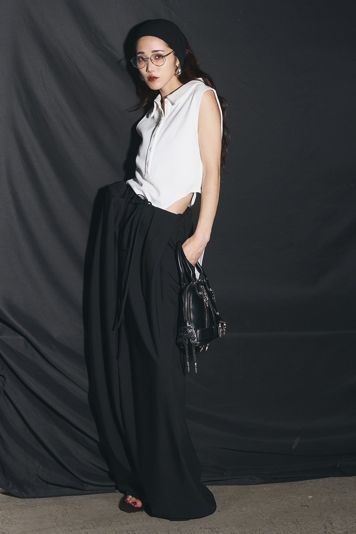 ANDREA & CO ショルダーカットジップニット　グレー ファッション 通販ファッション - ANDREA & CO ショルダーカット