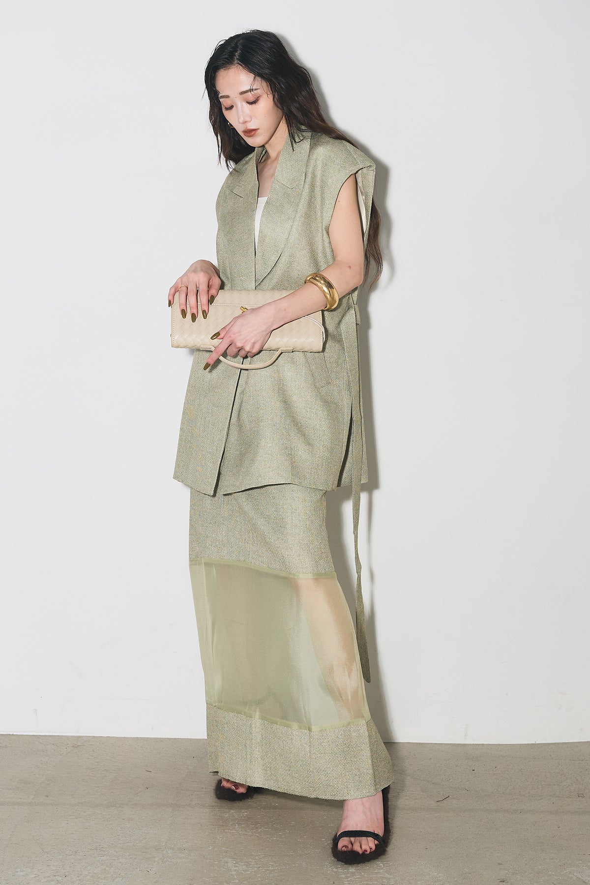【美品】ANDREA&Co. アンドレアアンドコー　ベスト　M E18@7 AN5822EW05800_fw_thumbM.jpg