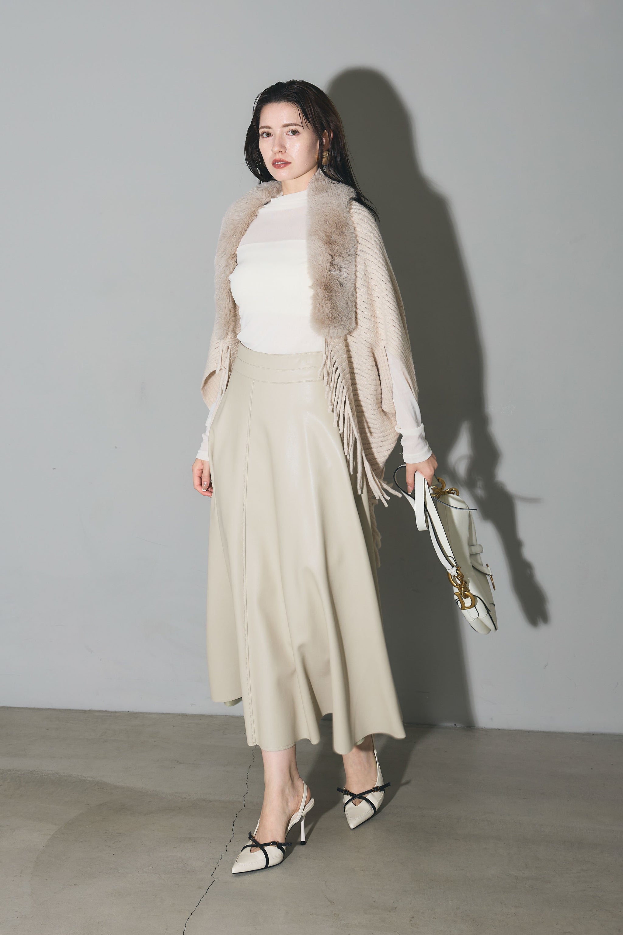 ANAYI フォックスファー付きニットポンチョ ラメ&スパンコール グレー 38 ルネ 6232050 ポンチョ F アイボリー カシミヤ混 フォックス