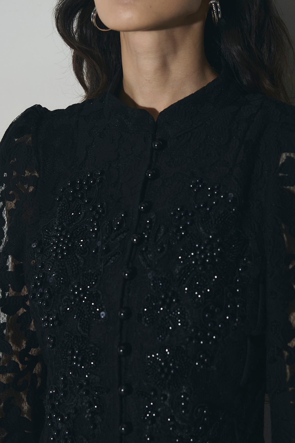 【ANDREA&Co.】ビジューレースペプラムブラウス＆レースフレアスカート ビジューレースペプラムブラウス＆レースフレアスカート – ANDREA&Co.