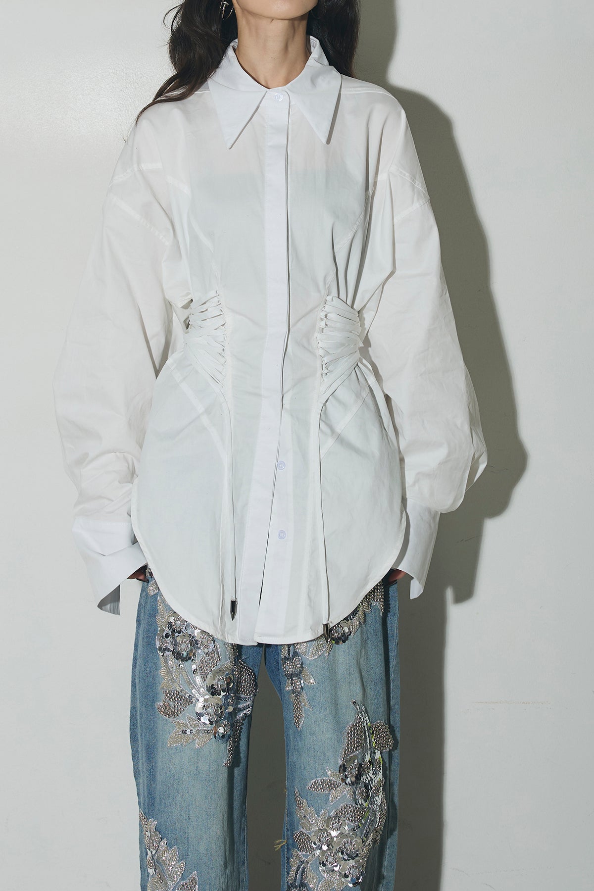 新品／ANDREA&Co／ウエストレースアップブラウス+デニムビジュー刺繍パンツ SET】ウエストレースアップブラウス+デニムビジュー刺繍パンツ