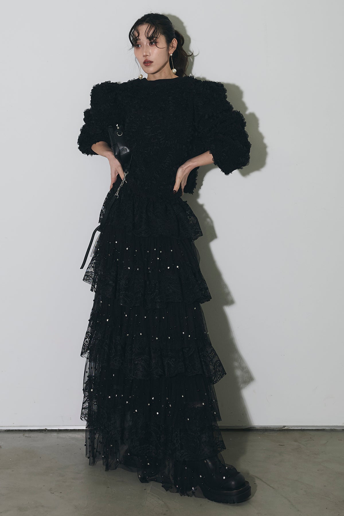 【ANDREA&Co.】ビジューレースペプラムブラウス＆レースフレアスカート ビジューレースペプラムブラウス＆レースフレアスカート – ANDREA&Co.
