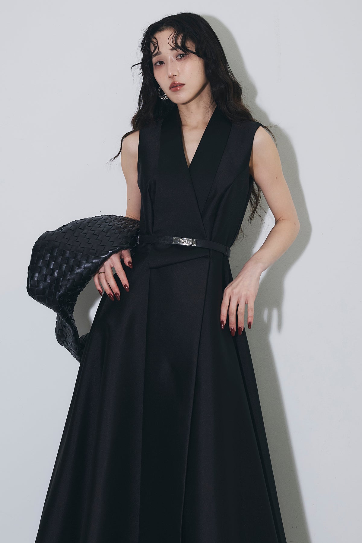 ANDREA&co アシンメトリーショルダー ドレス ブラック アシンメトリーサテンドレス – ANDREA&Co.