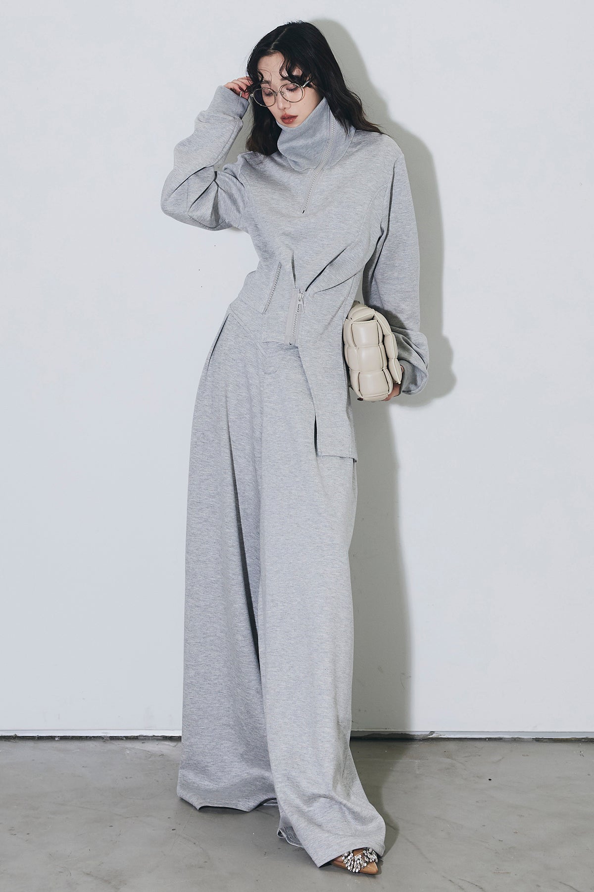 トップス ANDREA & Co. ZIPギャザースウェットセット – ANDREA&Co.