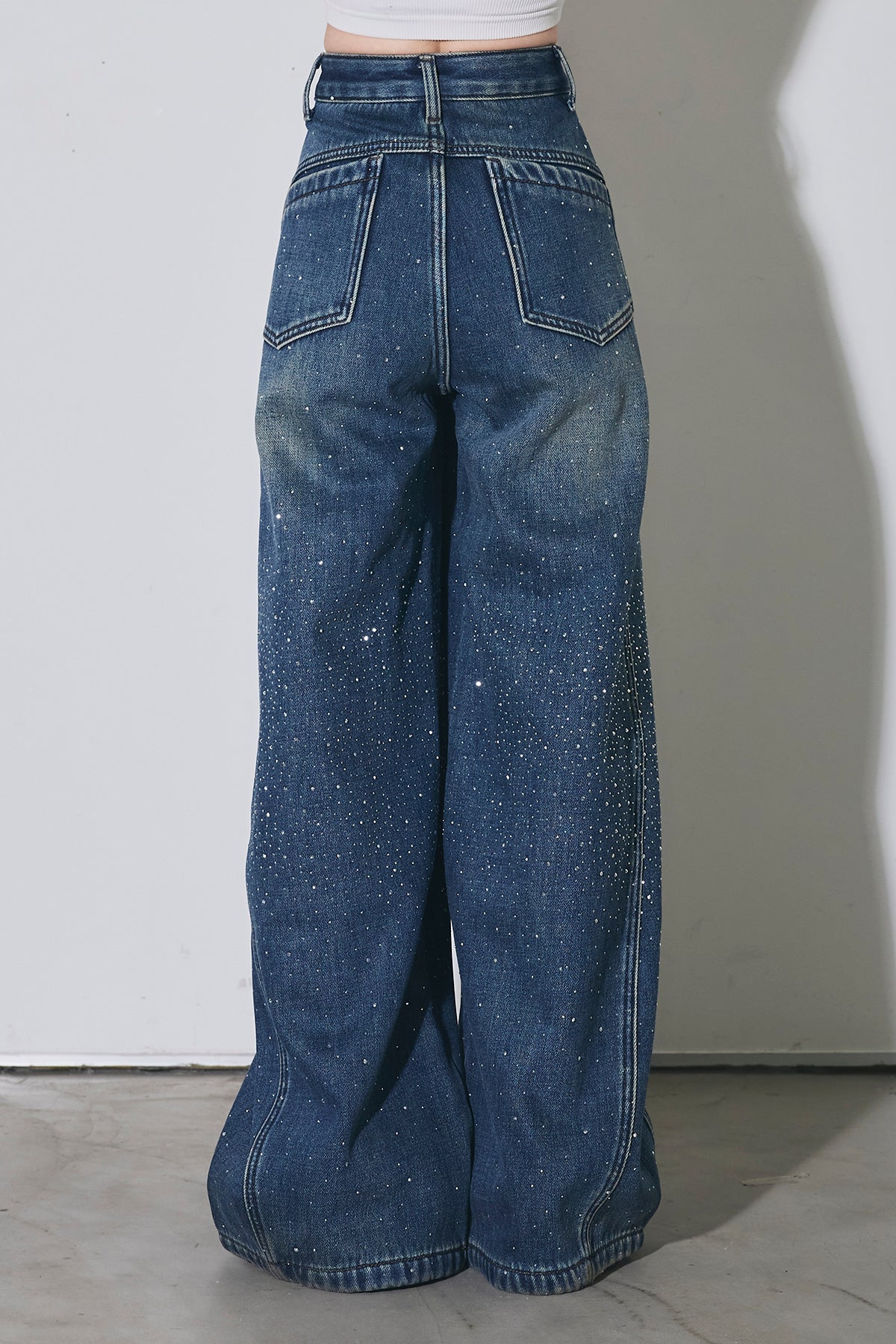 andrea&co シャイニーデニムパンツ　ブルー シャイニーデニムパンツ – ANDREA&Co.