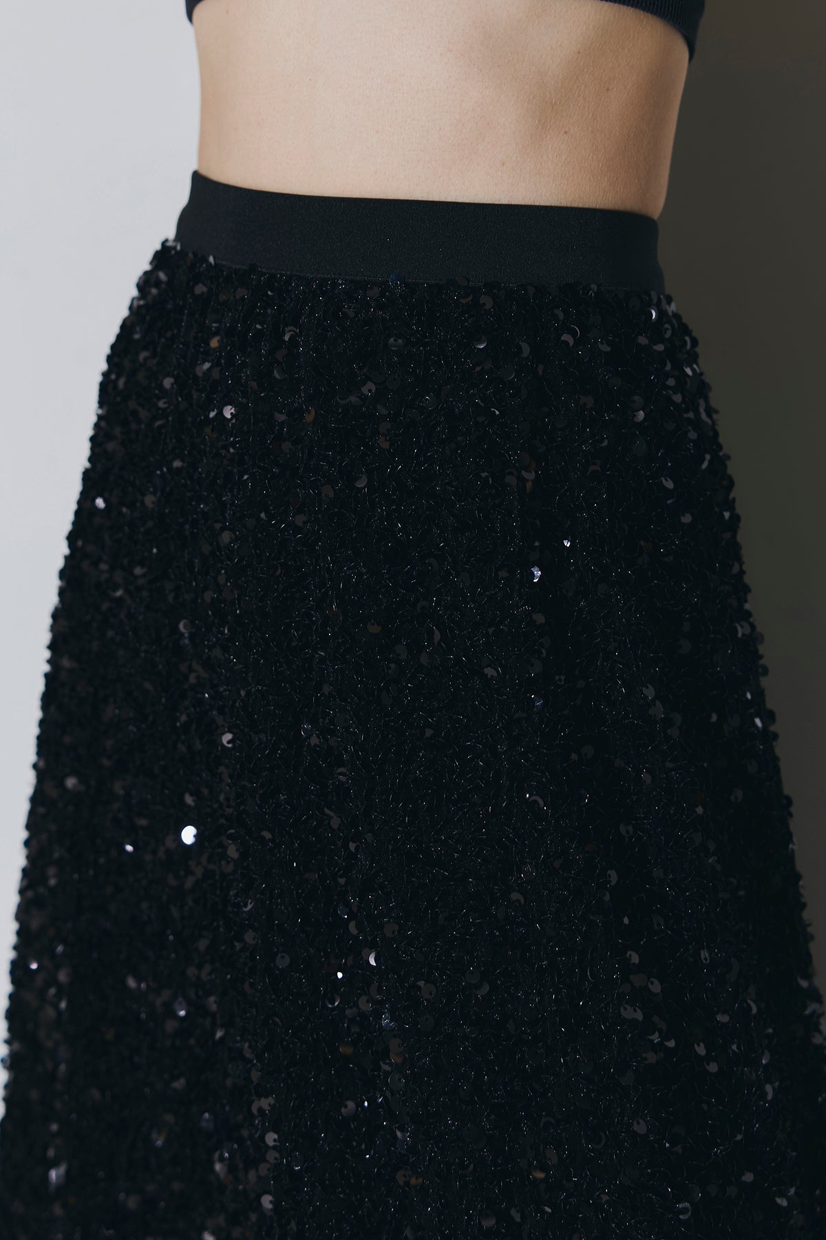 ANDREA&Co スパンコールフレアスカート　ブラック スパンコールフレアスカート – ANDREA&Co.
