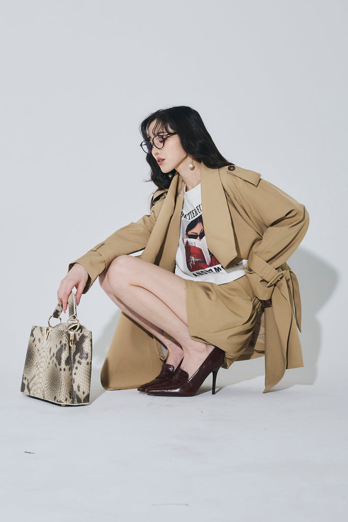 ANDREA&Co ショールカラーミドルトレンチ&イージーショートパンツ ショールカラーミドルトレンチ&イージーショートパンツ – ANDREA&Co.