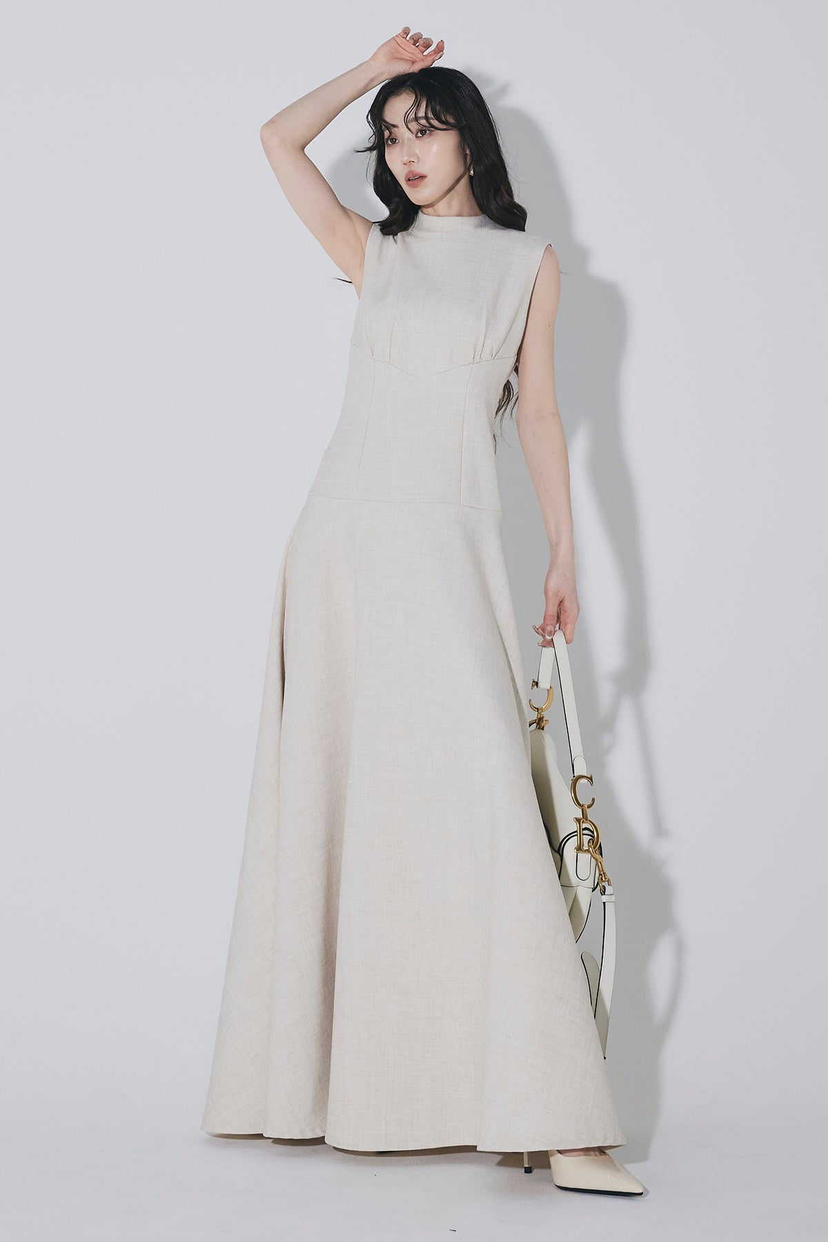 【新品】ANDREA&Co. バックボタンワンピース アイボリー バックボタンワンピース – ANDREA&Co.