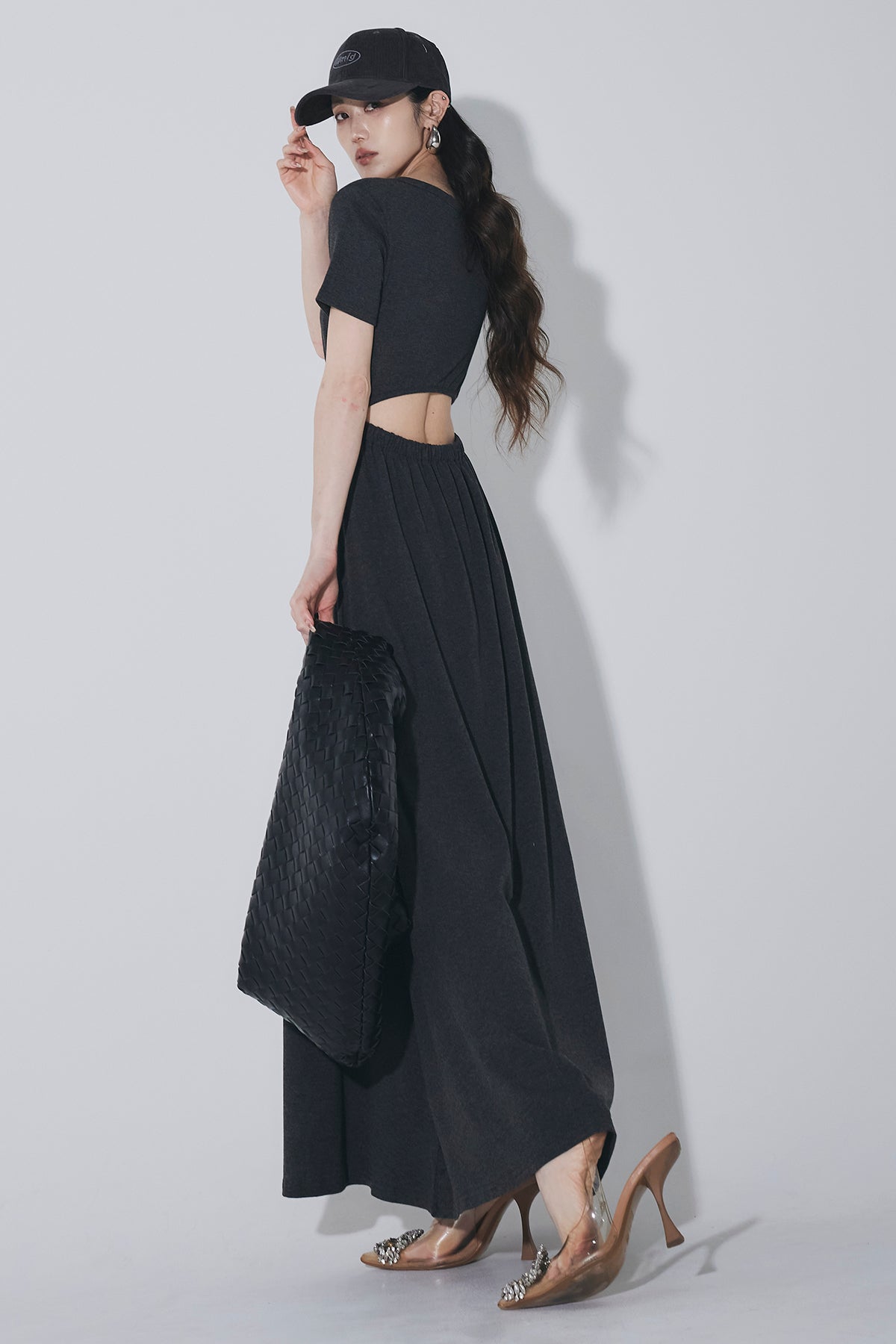 【エースアンドレア】ブラック ワンピース 158T 完売品 バックカットラップワンピース – ANDREA&Co.
