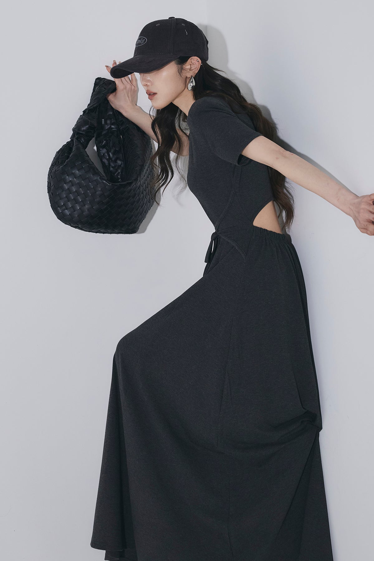 【新品タグ付き】AUBREY バックカットラップワンピース バックカットラップワンピース – ANDREA&Co.