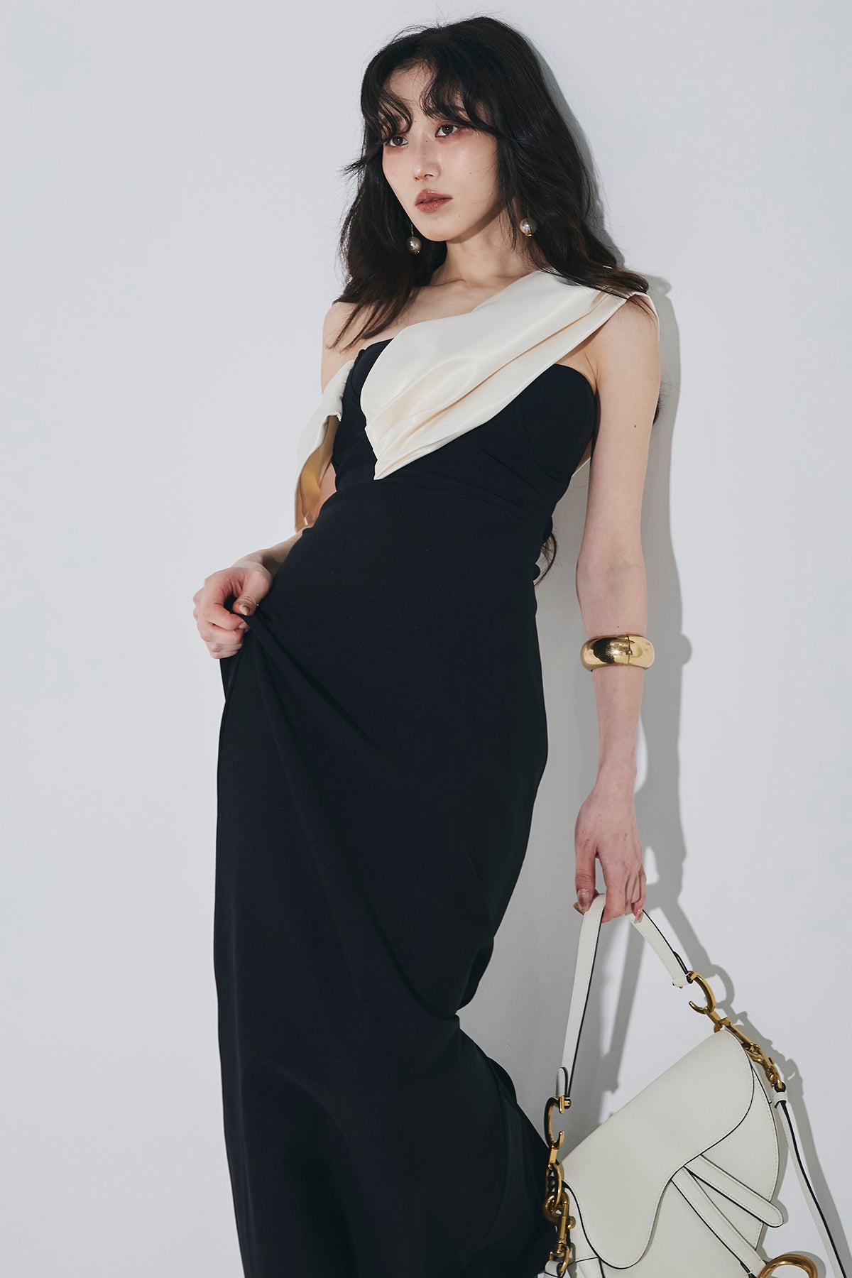 ANDREA&co アシンメトリーショルダー ドレス ブラック アシメショルダードレス – ANDREA&Co.
