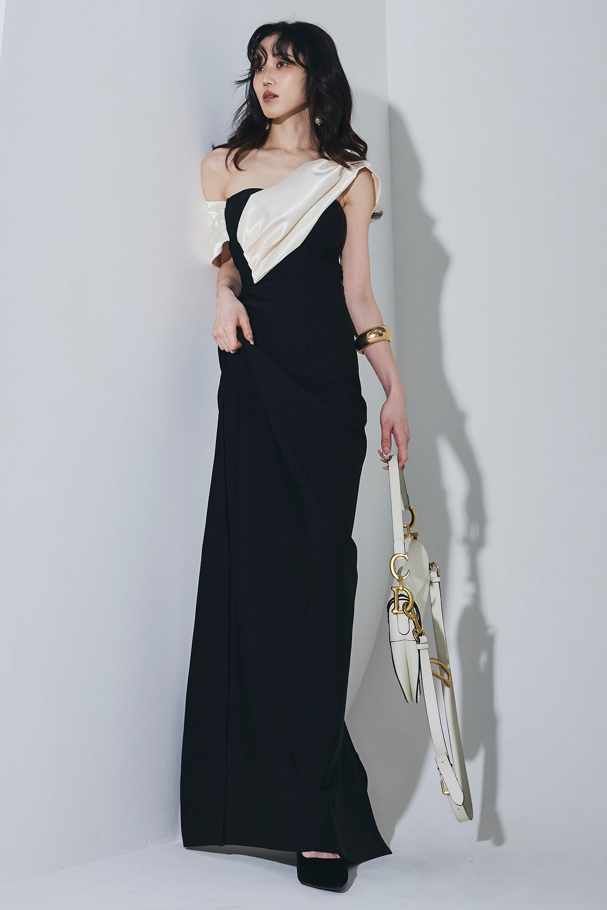 ANDREA&co アシンメトリーショルダー ドレス ブラック アシメショルダードレス – ANDREA&Co.
