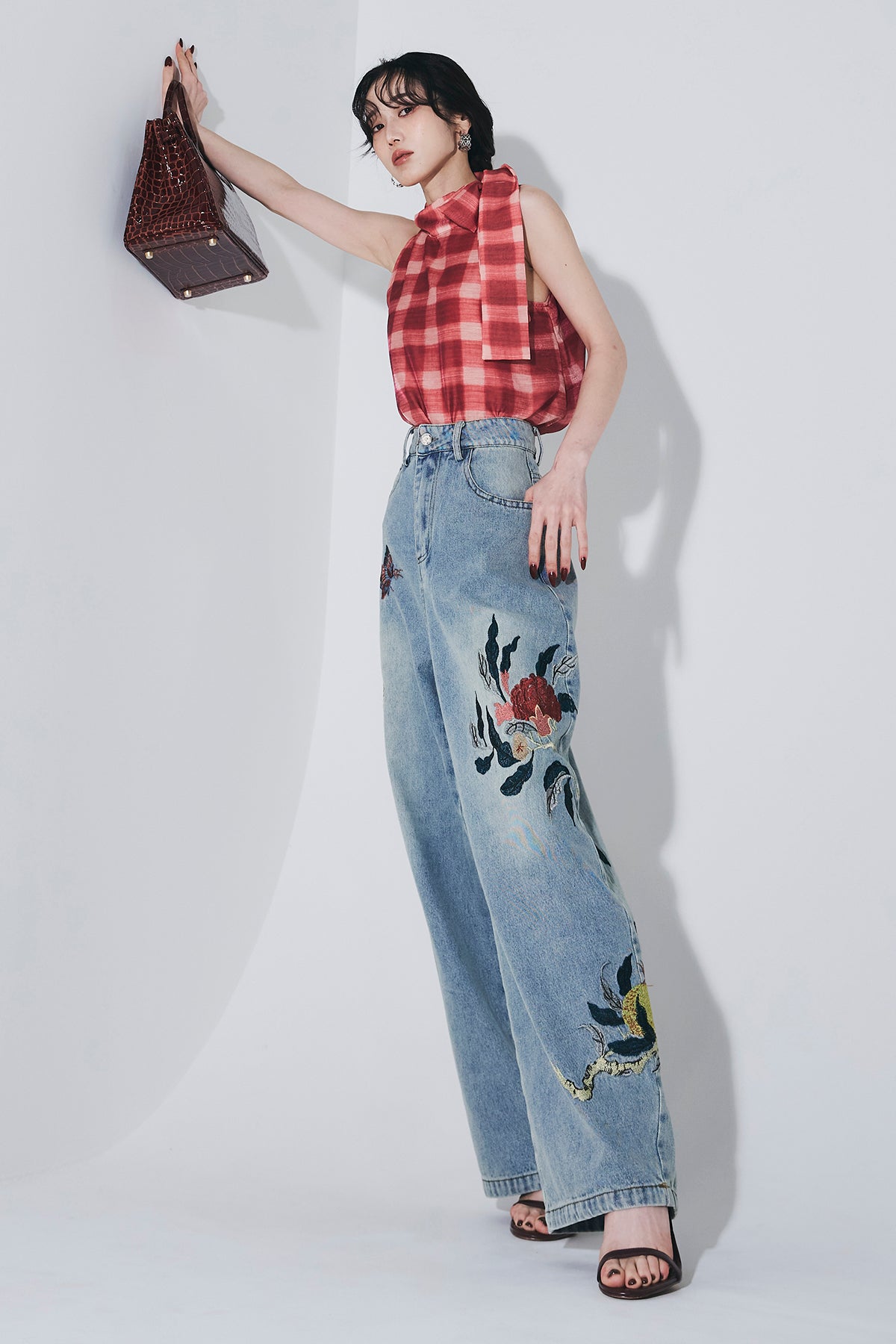 ANDREA&Co. ボタニカルエンブロイダリーデニム ボタニカルエンブロイダリーデニム – ANDREA&Co.