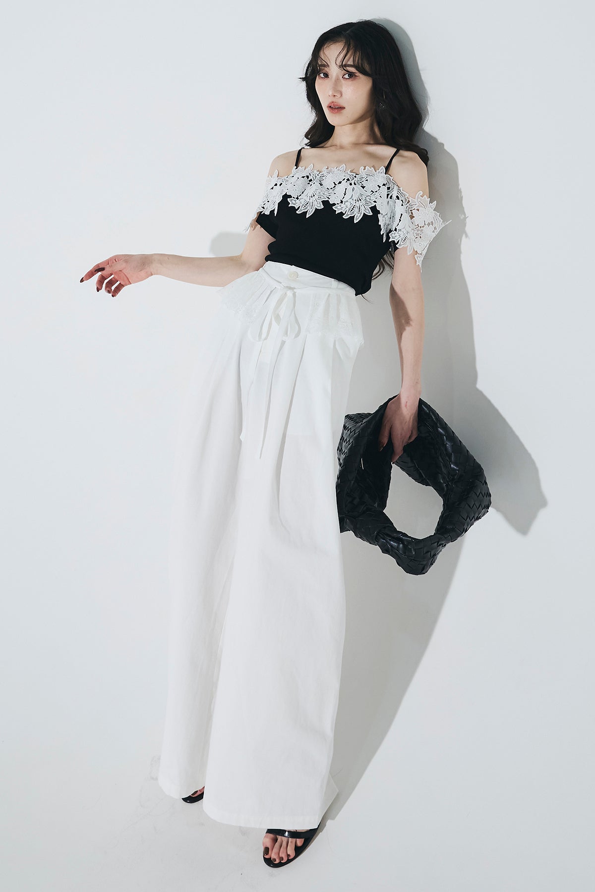 オフショルレーストップス – ANDREA&Co.
