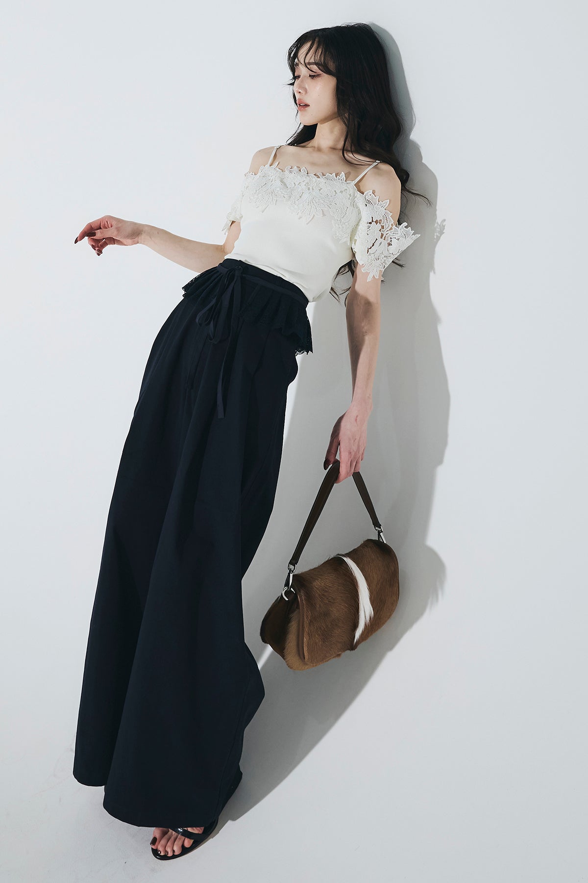 新作！ANDREA & Co. LOGO LACE-UP TOP LOGO LACE-UP TOP – ANDREA&Co.
