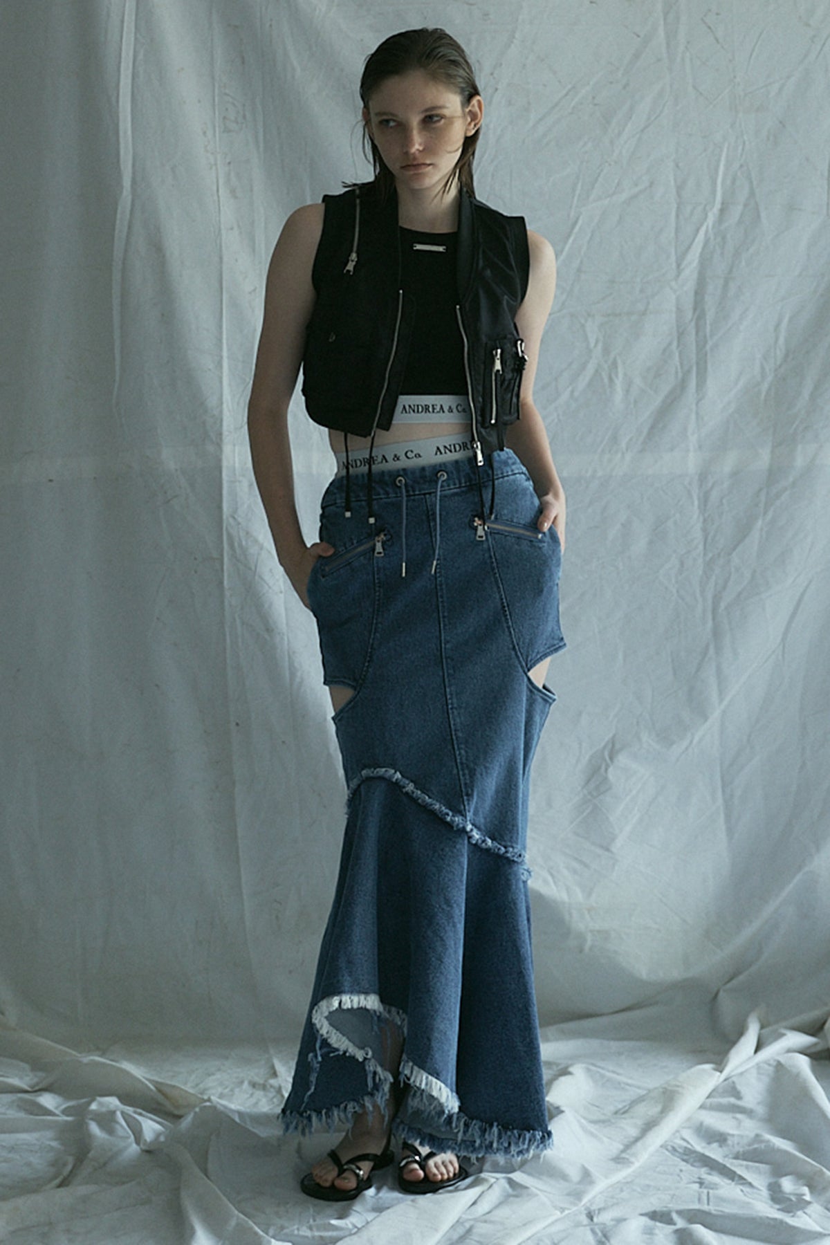 LOGO PANTS X CUT FLARE SKIRT – ANDREA&Co.