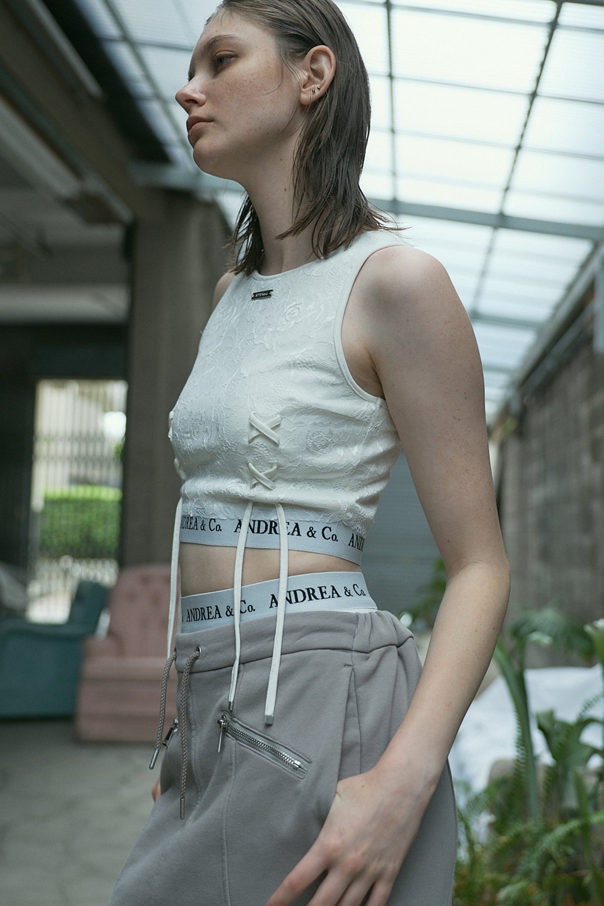 LOGO LACE-UP TOP – ANDREA&Co.