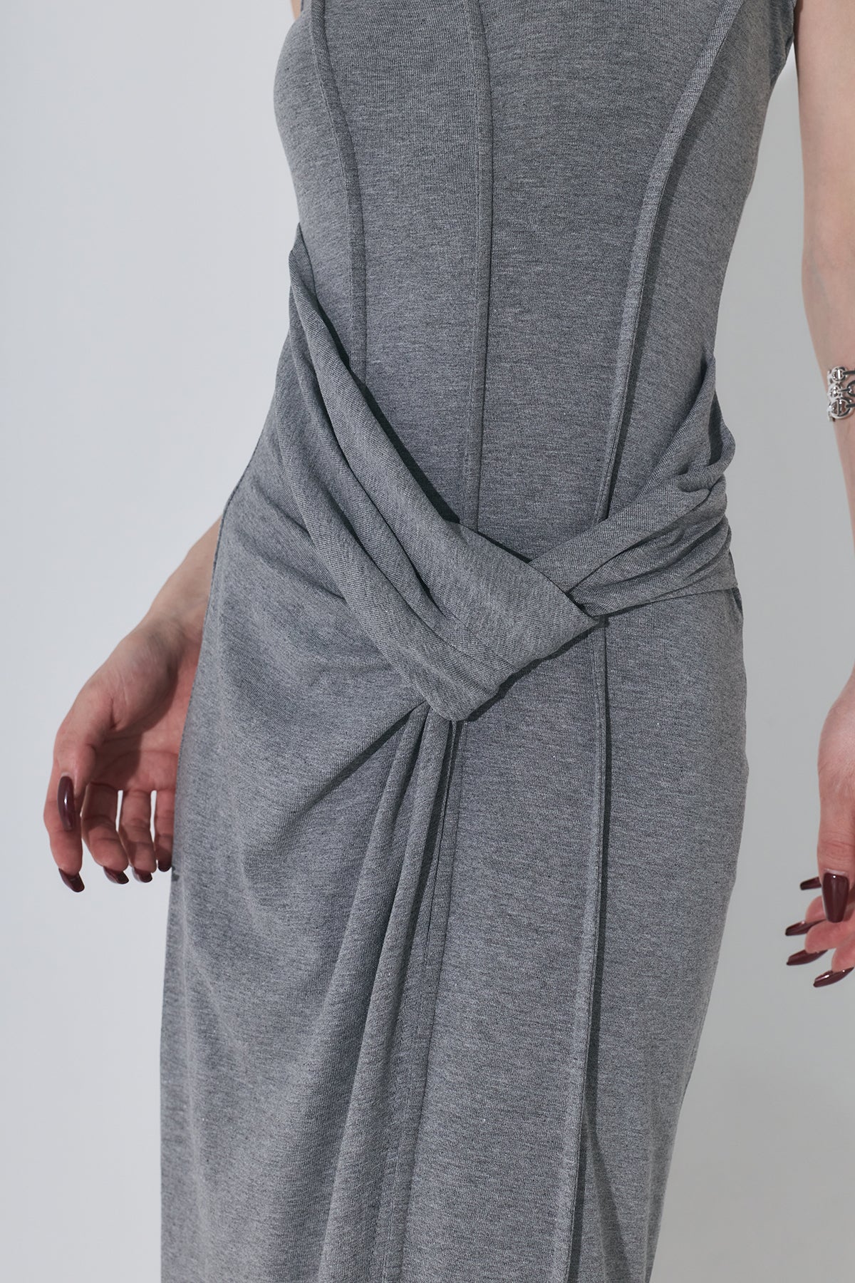 ANDREA＆CO アシンメトリーツイストワンピース アシンメトリーツイストワンピース – ANDREA&Co.