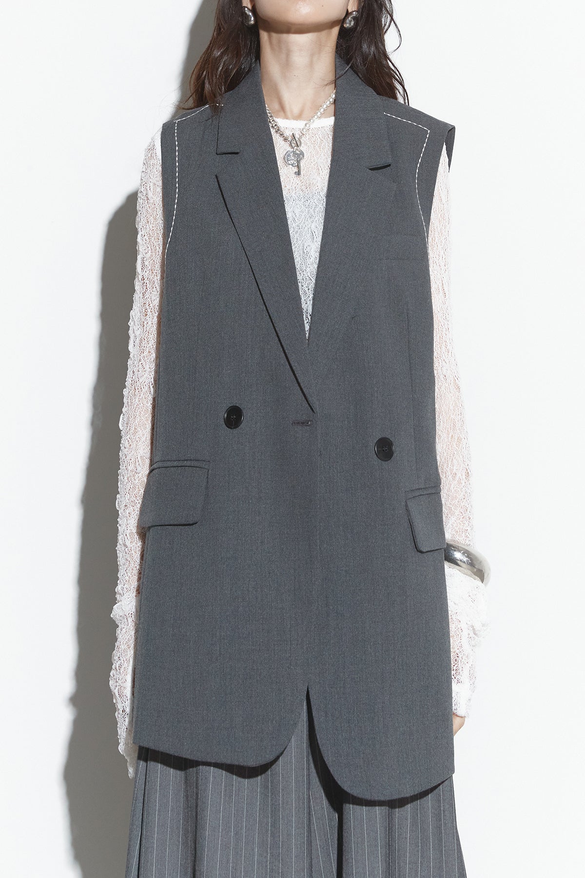 【新品 タグ付き】ANDREA & Co AUBREY ベスト ジレ 黒 AUBREY】新品タグ付き ANDREA & Co. 異素材MIXテックベスト