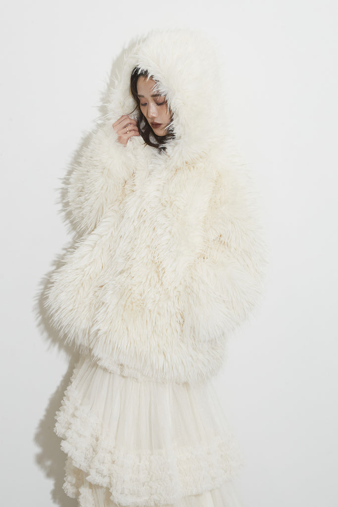 ANDREA&CO ツイードファー付きジャケット　コート　パンツ（ホワイト) ANDREA&CO ツイードファー付きジャケット コート パンツ