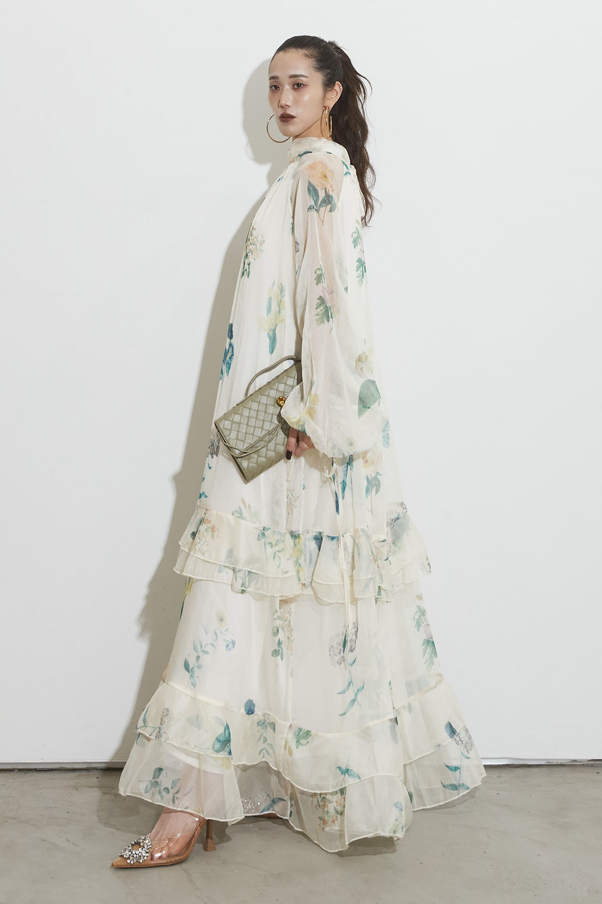 フラワーティアードワンピース　ANDREA & Co フラワーティアードワンピース – ANDREA&Co.