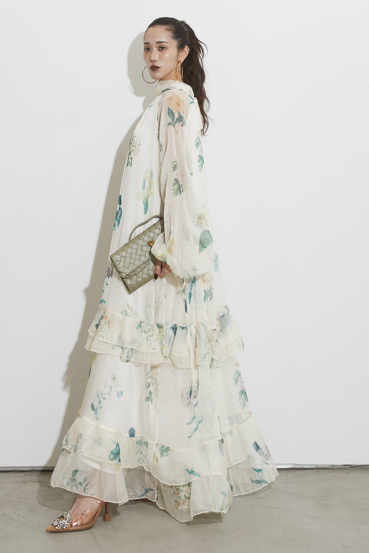 フラワーティアードワンピース – ANDREA&Co.