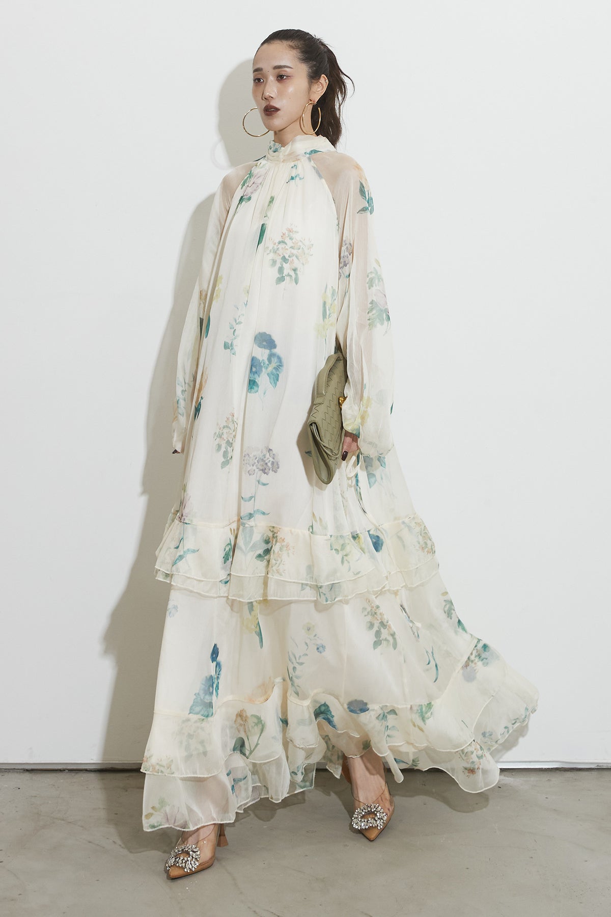 フラワーティアードワンピース – ANDREA&Co.