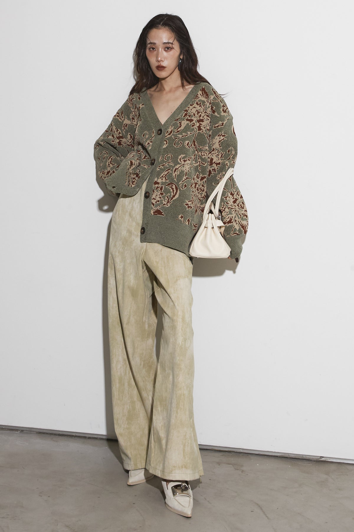 SET】ボタニカルジャガードカーデ+スエードワイドパンツ – ANDREA&Co.