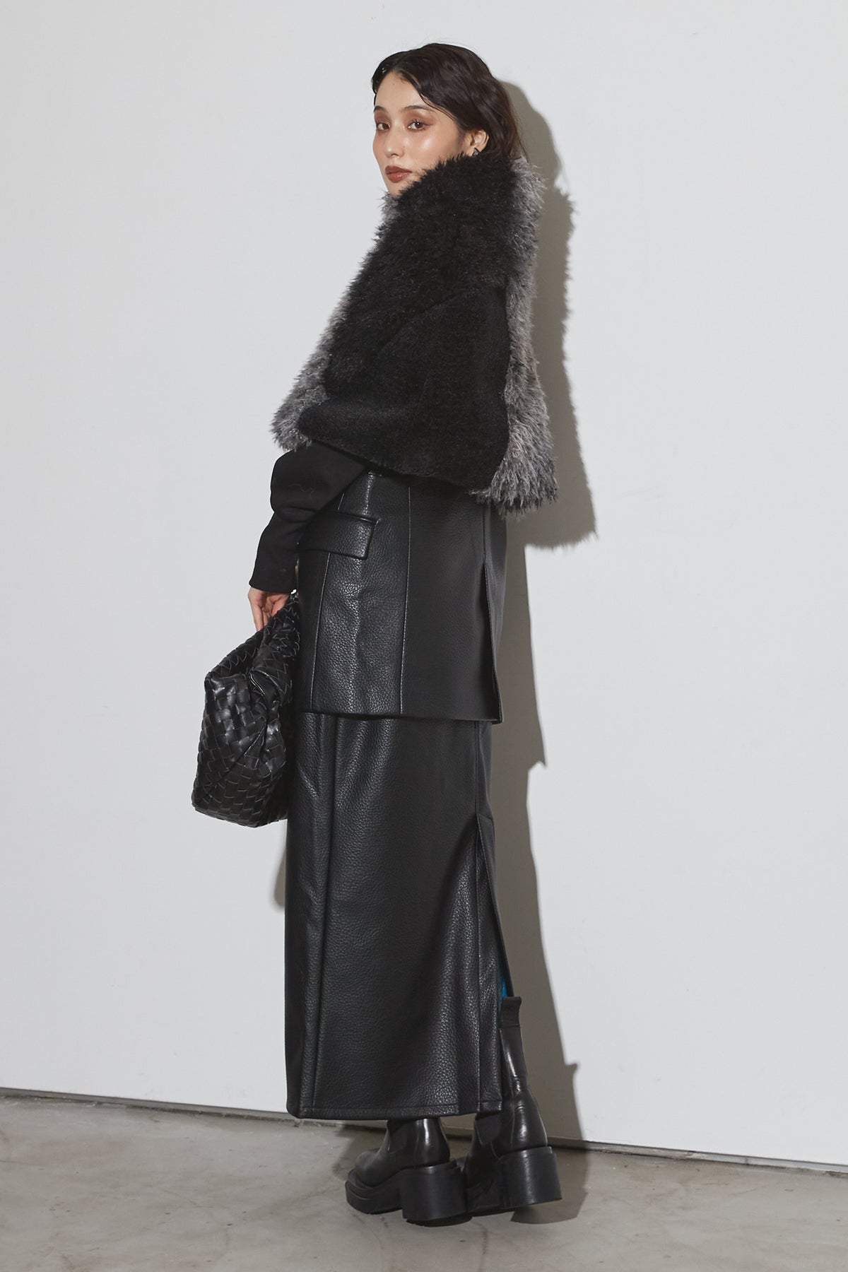 andrea&co ▫️新品▫️スカート LOGO PANTS & LEATHER SKIRT – ANDREA&Co. スカート