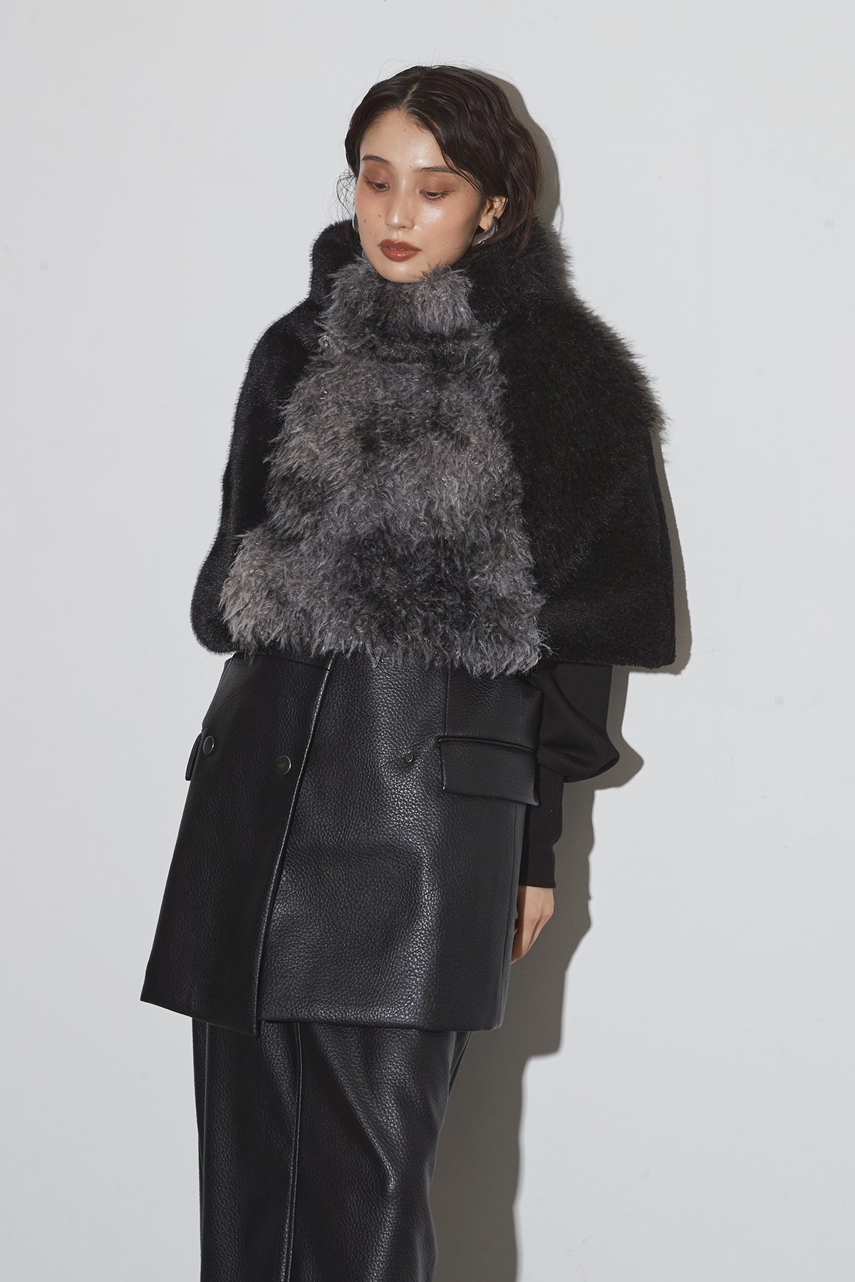 LOGO PANTS & LEATHER SKIRT – ANDREA&Co.