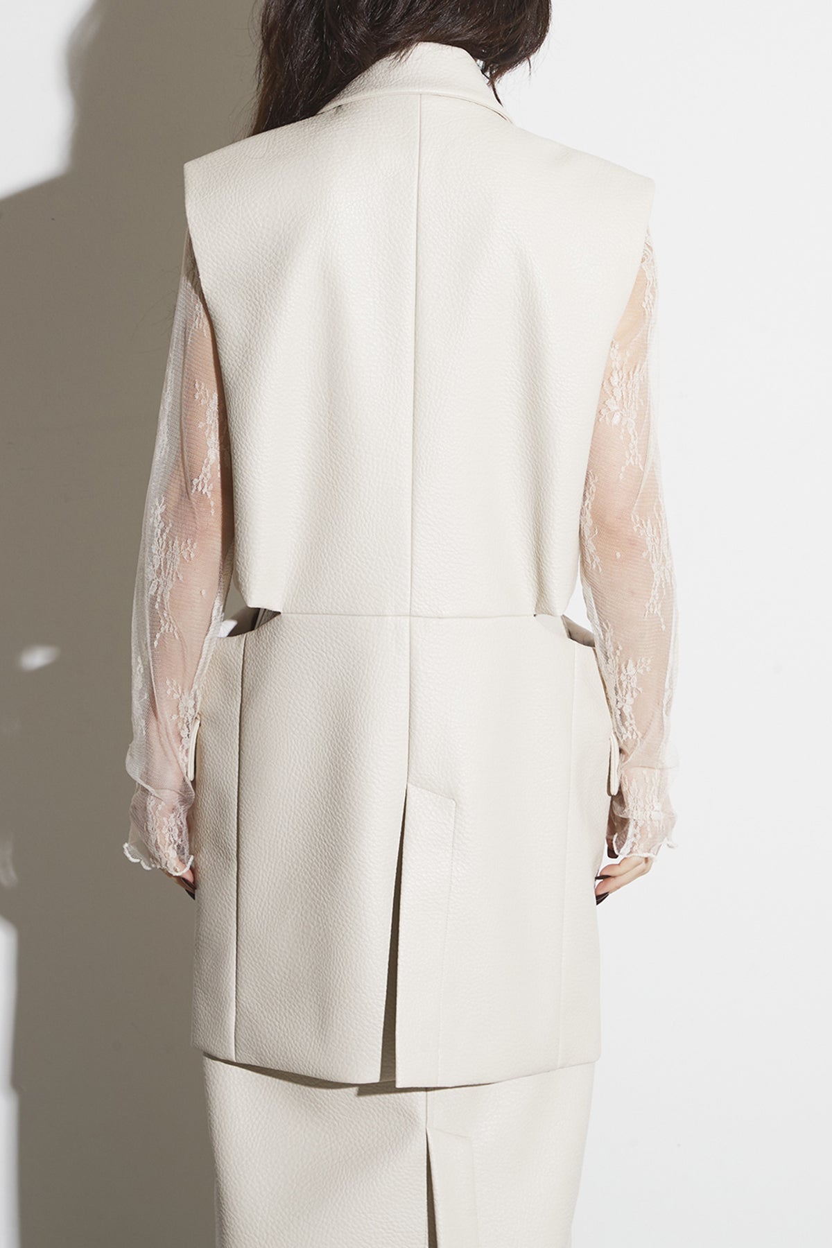CUT OUT LEATHER VEST – ANDREA&Co.