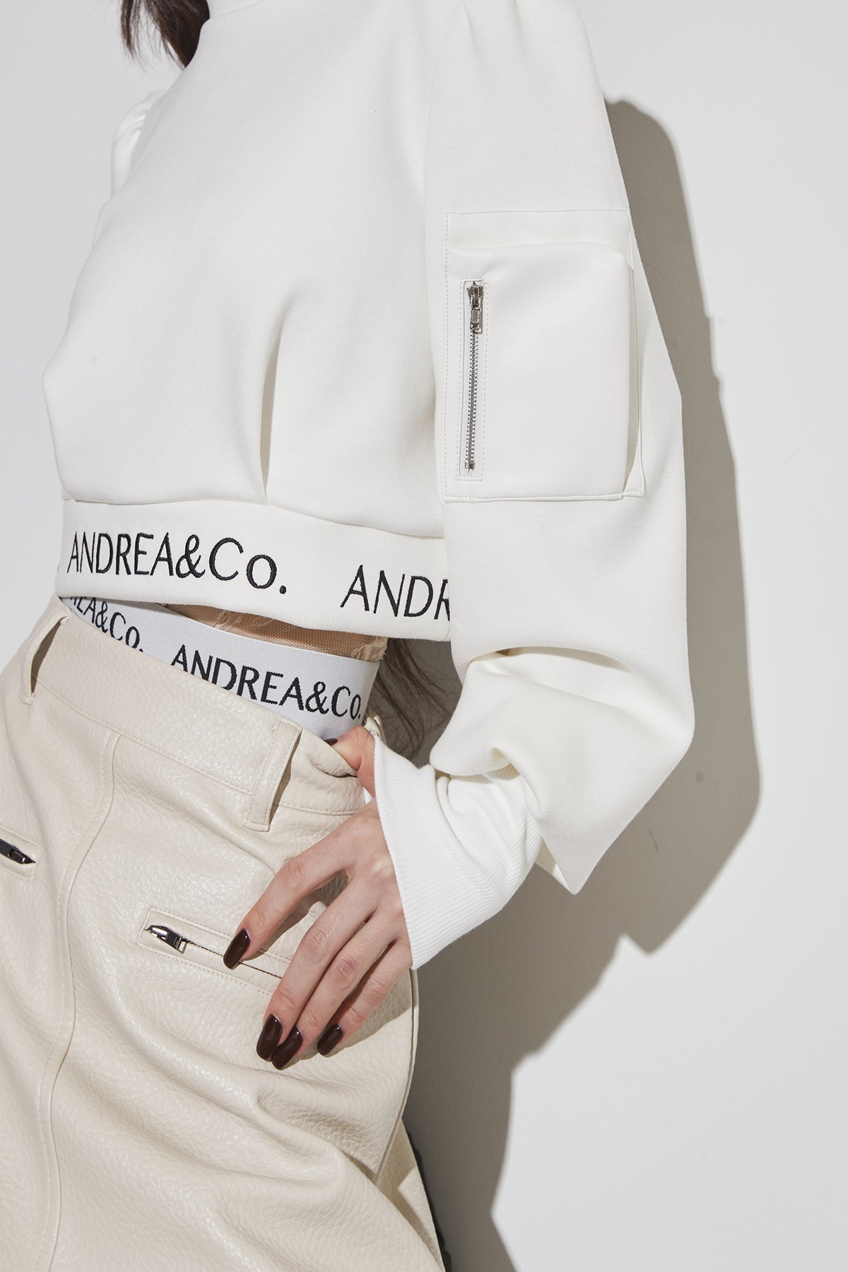 LOGO MA-1 PULLOVER – ANDREA&Co.