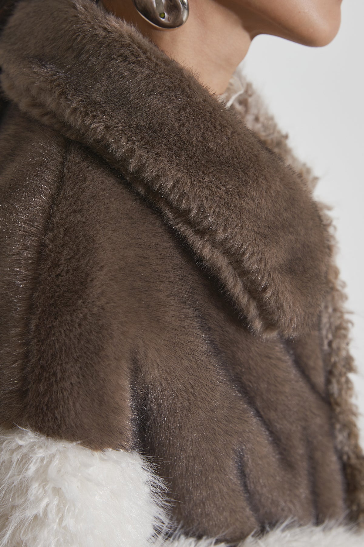 FOUR FURS JOINED JACKET – ANDREA&Co.