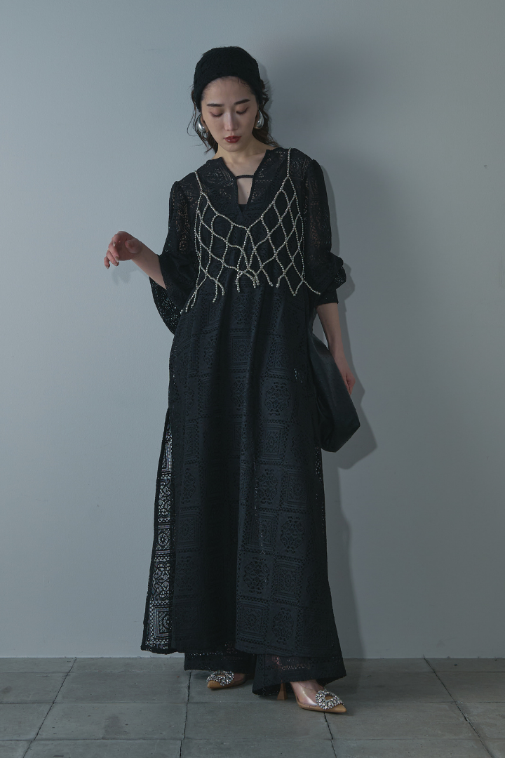【AUBREY】 ANDREA&Co.バタフライレースポンチョ&アシメワンピース AUBREY by ANDREA&Co.】