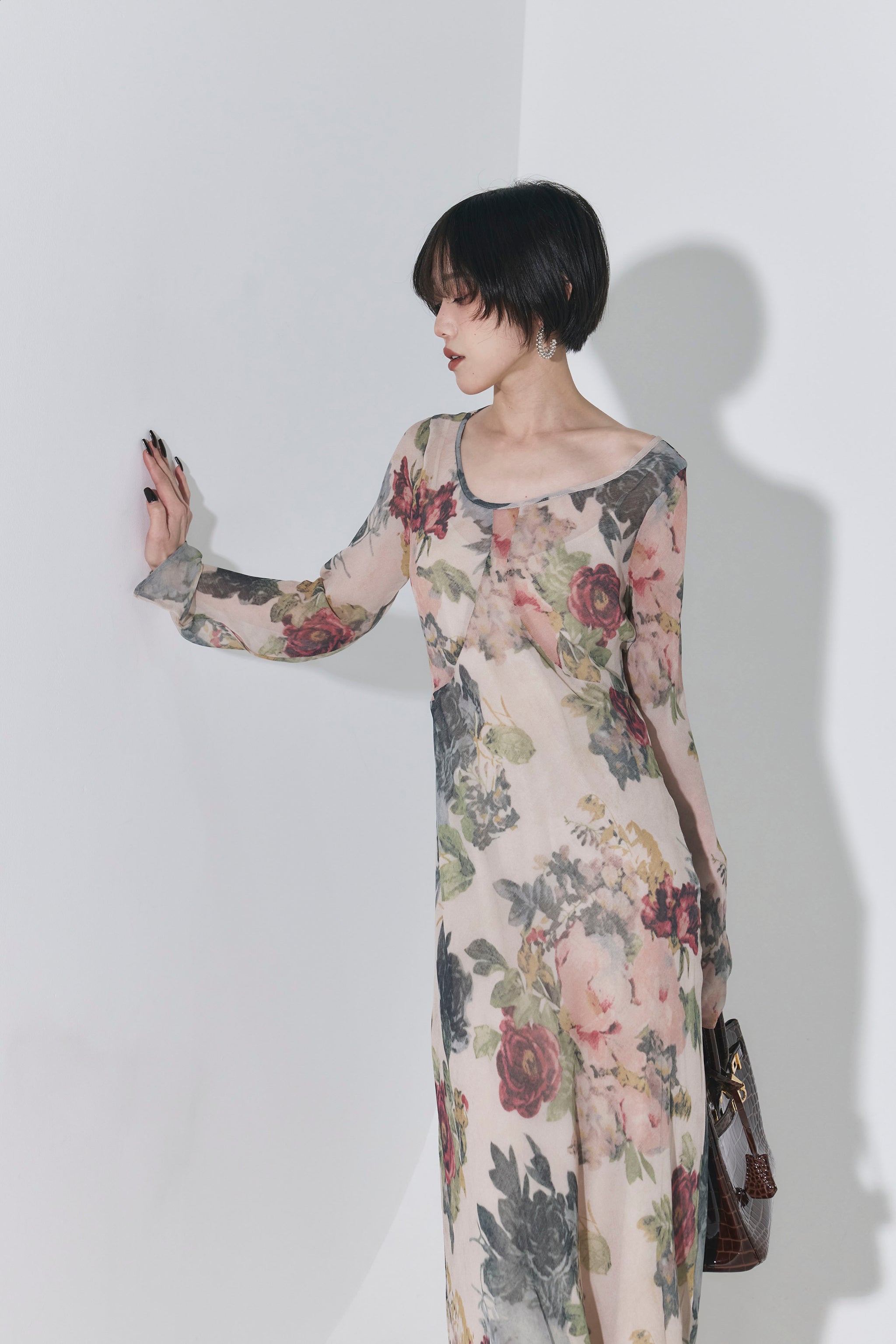 AUBREY by ANDREA & CO. ロングワンピース花柄 新品タグ付き SALE対象2000円オフ】ヴィンテージフラワーシアーマキシワンピース
