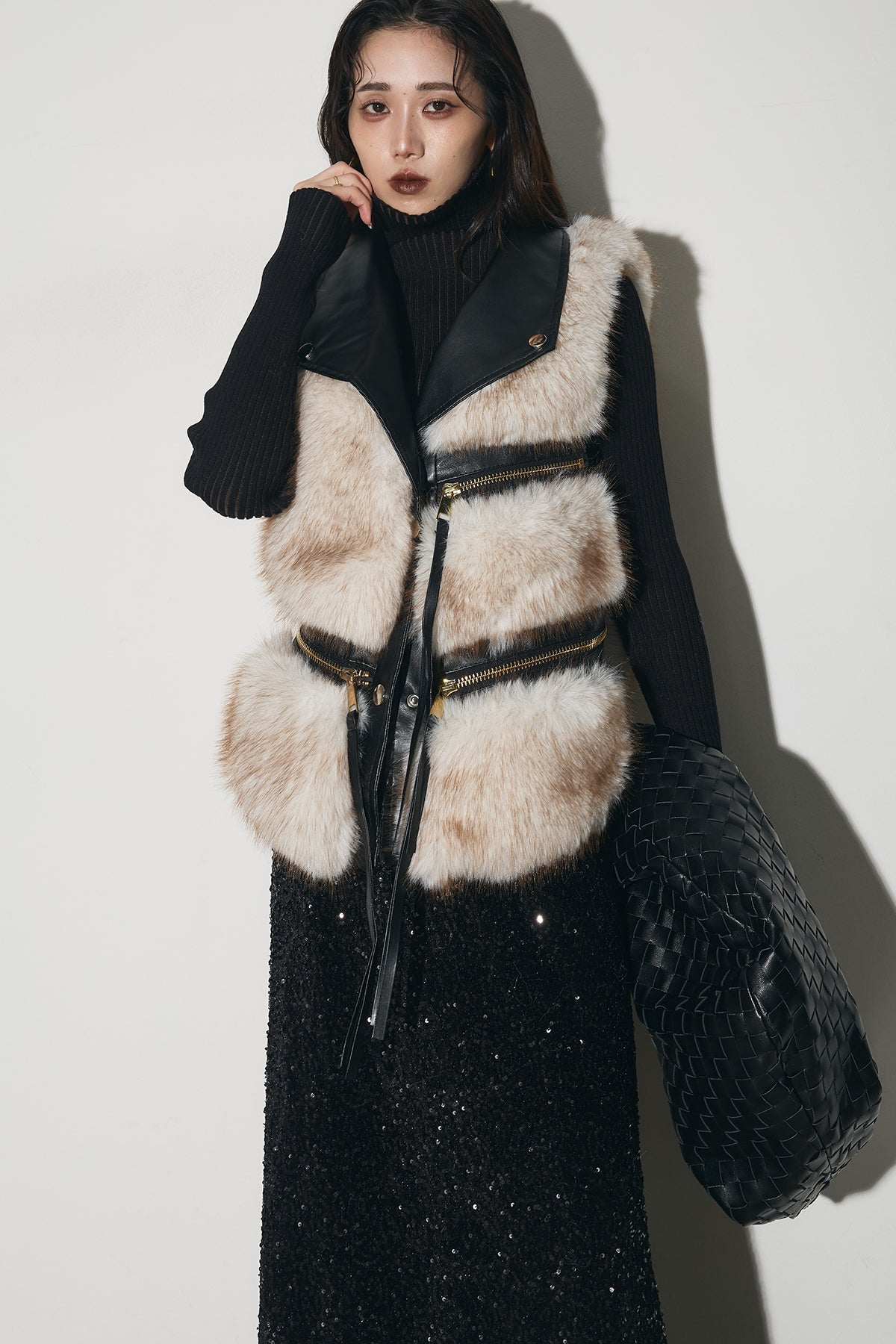 Andrea &coフェイクファーライダースベスト+スパンコールスカート SET】フェイクファーライダースベスト+スパンコールスカート – ANDREA&Co.